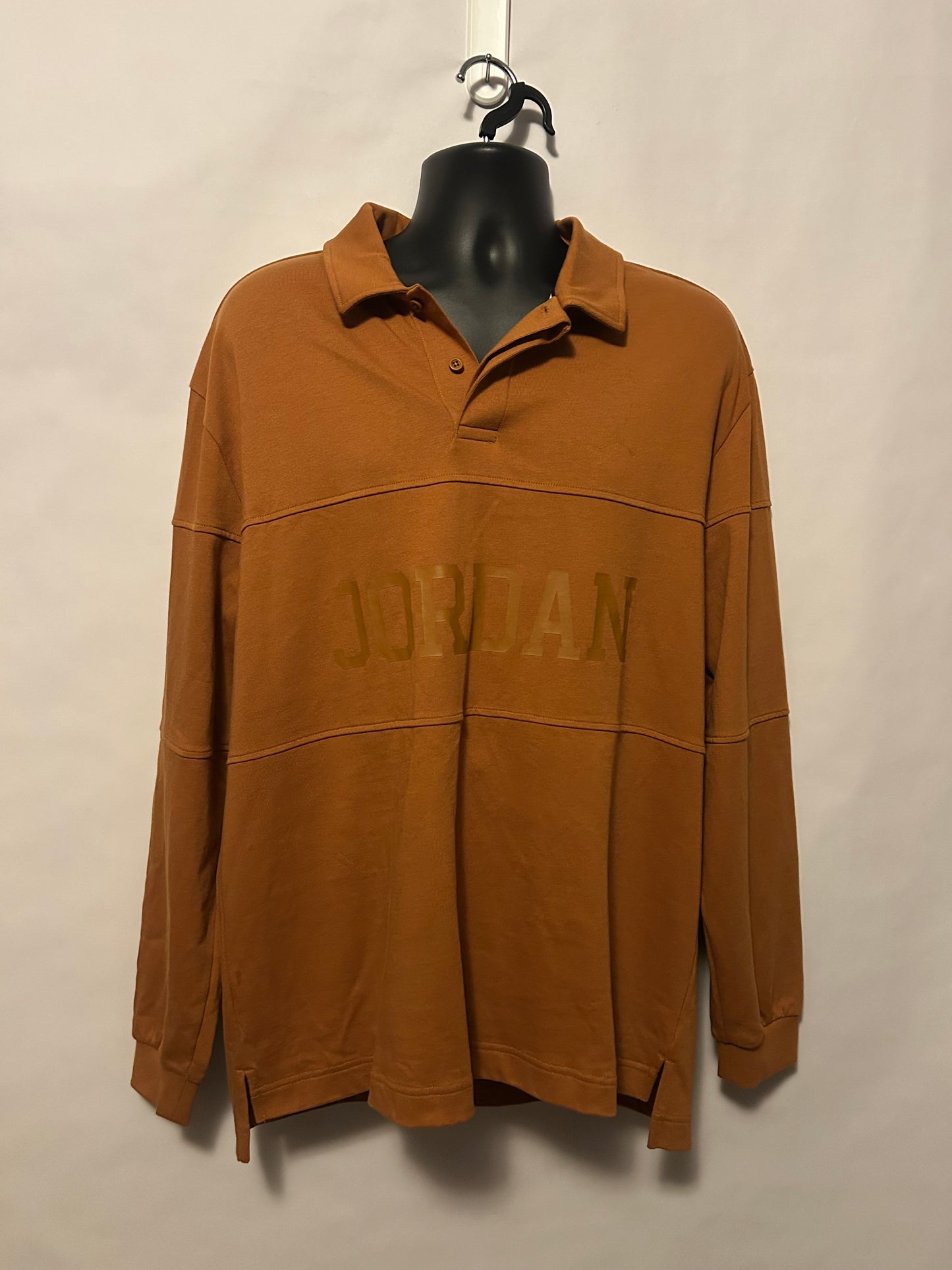 Jordan Long-Sleeve L