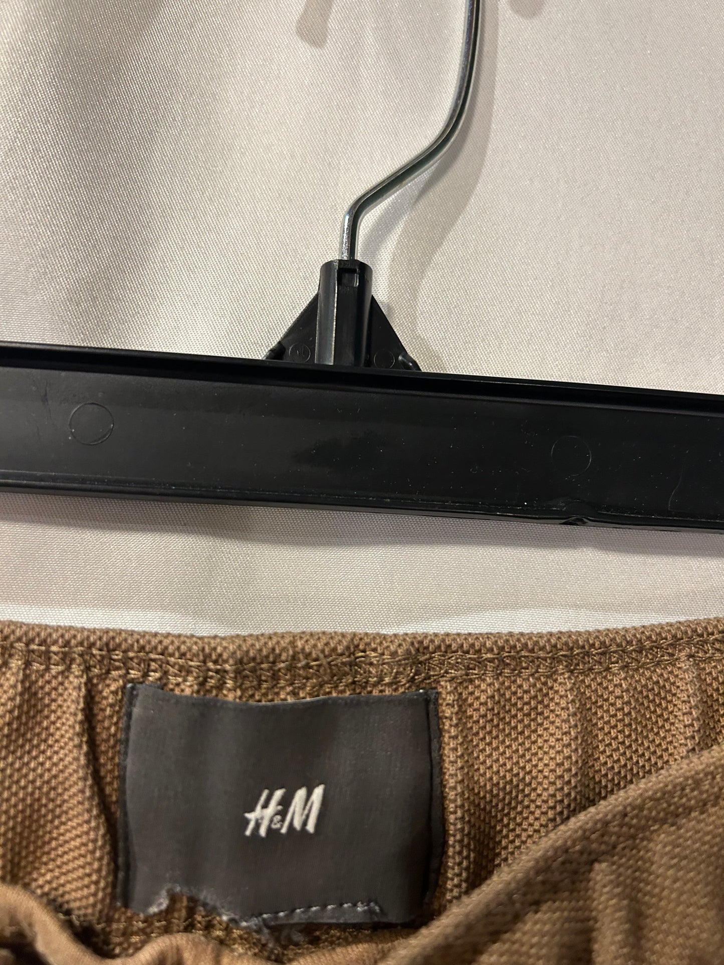 H&M Brown Tie Shorts M