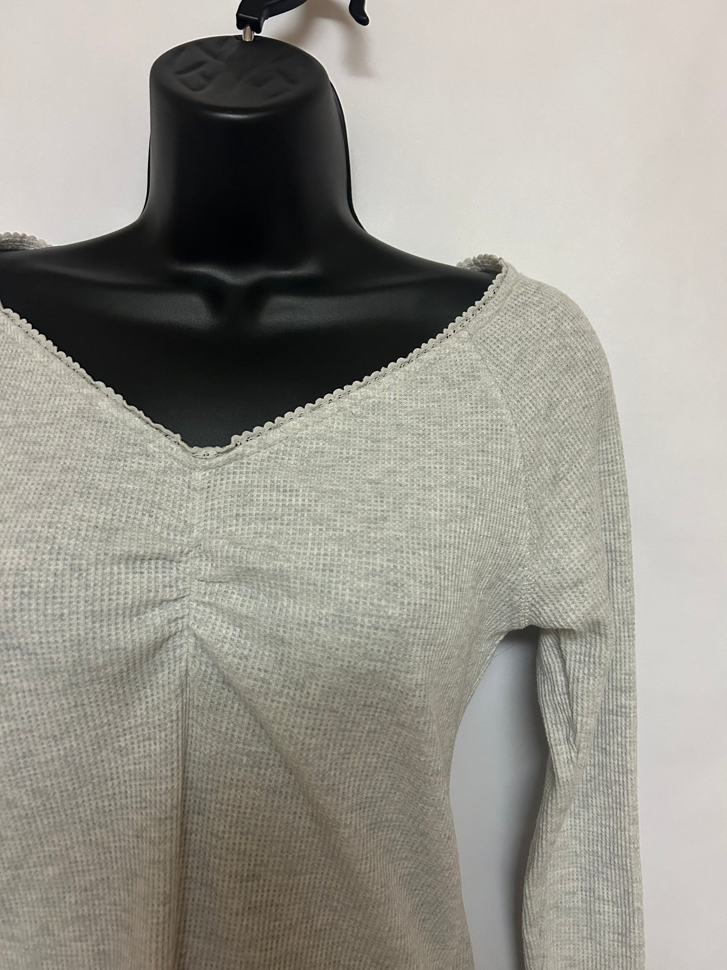 Old Navy Light Grey Long Sleeve M