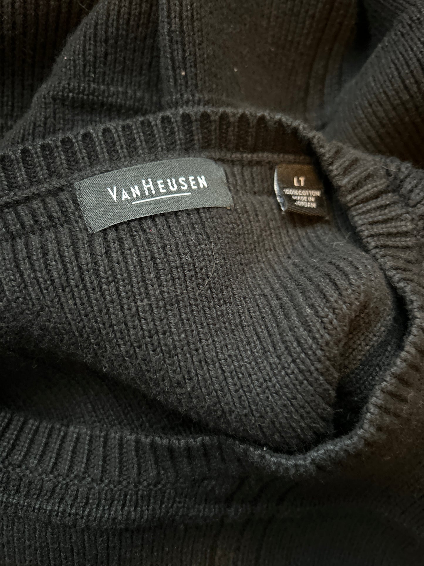 Van Heusen Black Sweater L