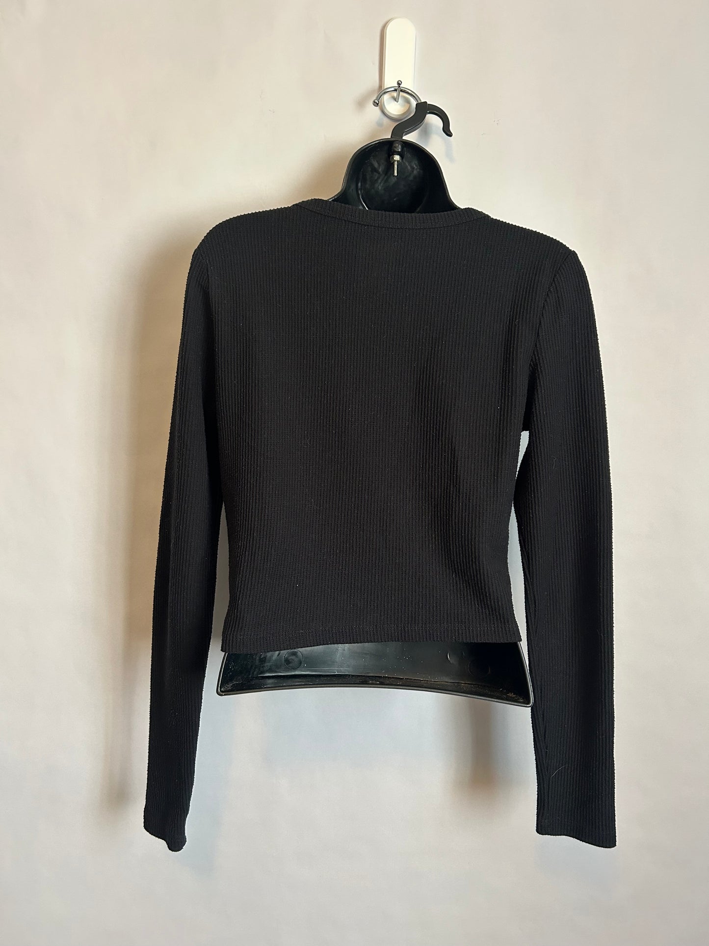 Me to We Black Button Up Long Sleeve M