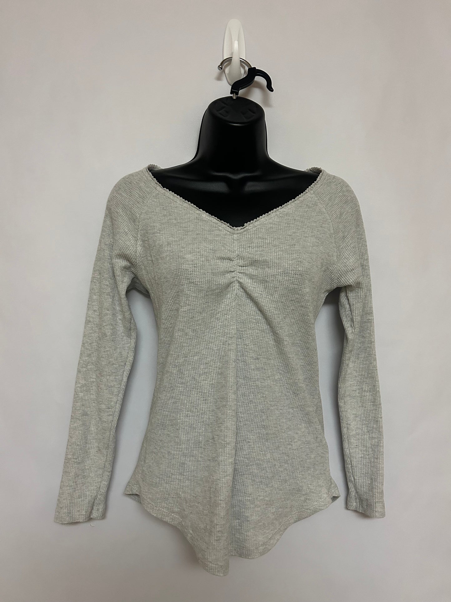 Old Navy Light Grey Long Sleeve M
