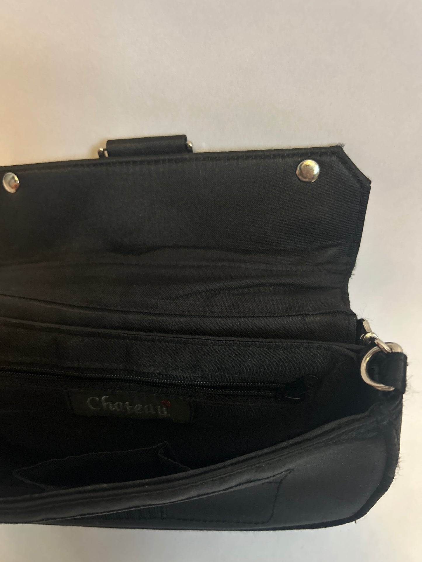 Chateau Black Purse