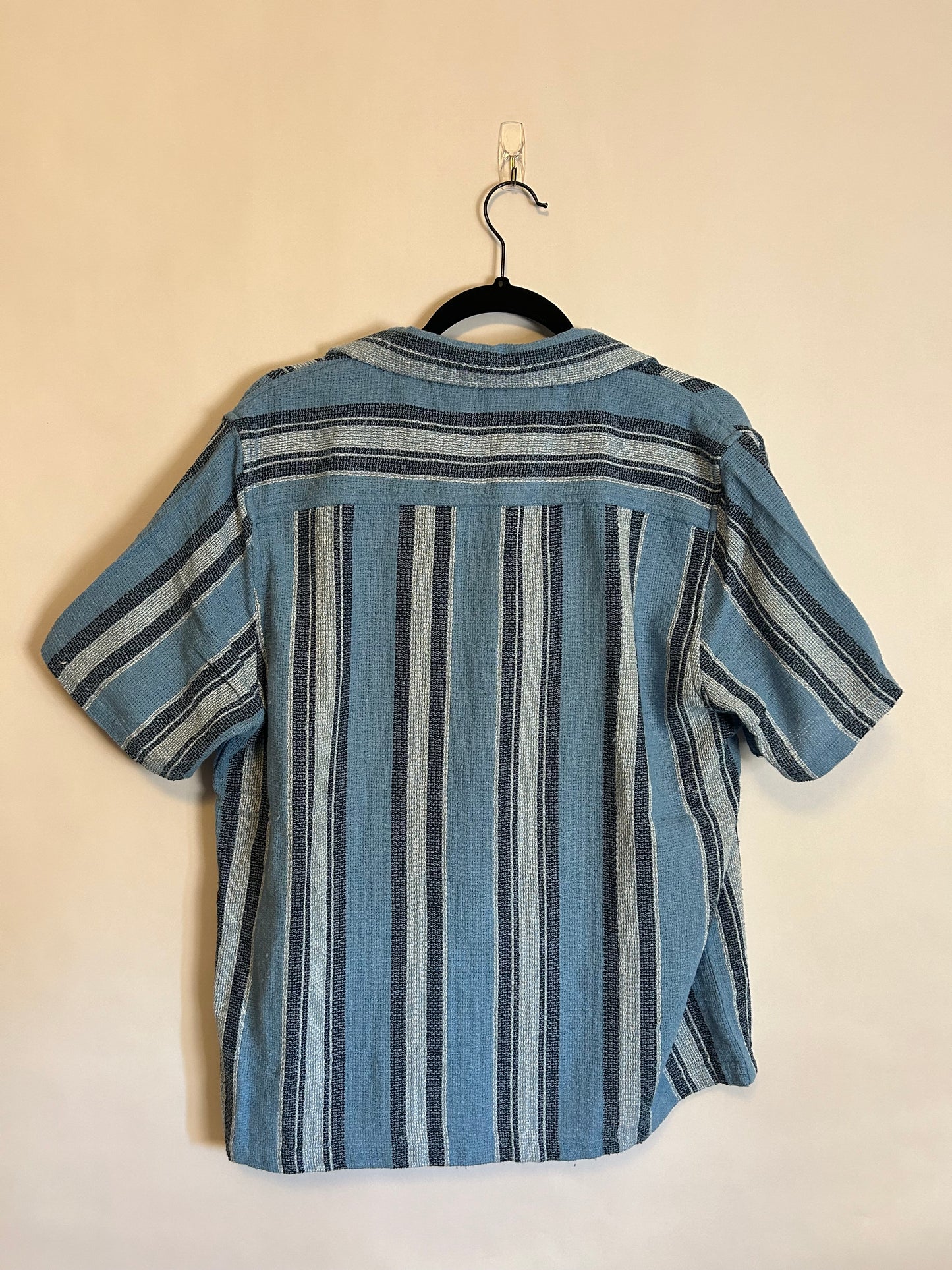 Free Planet Blue Striped Button Up M