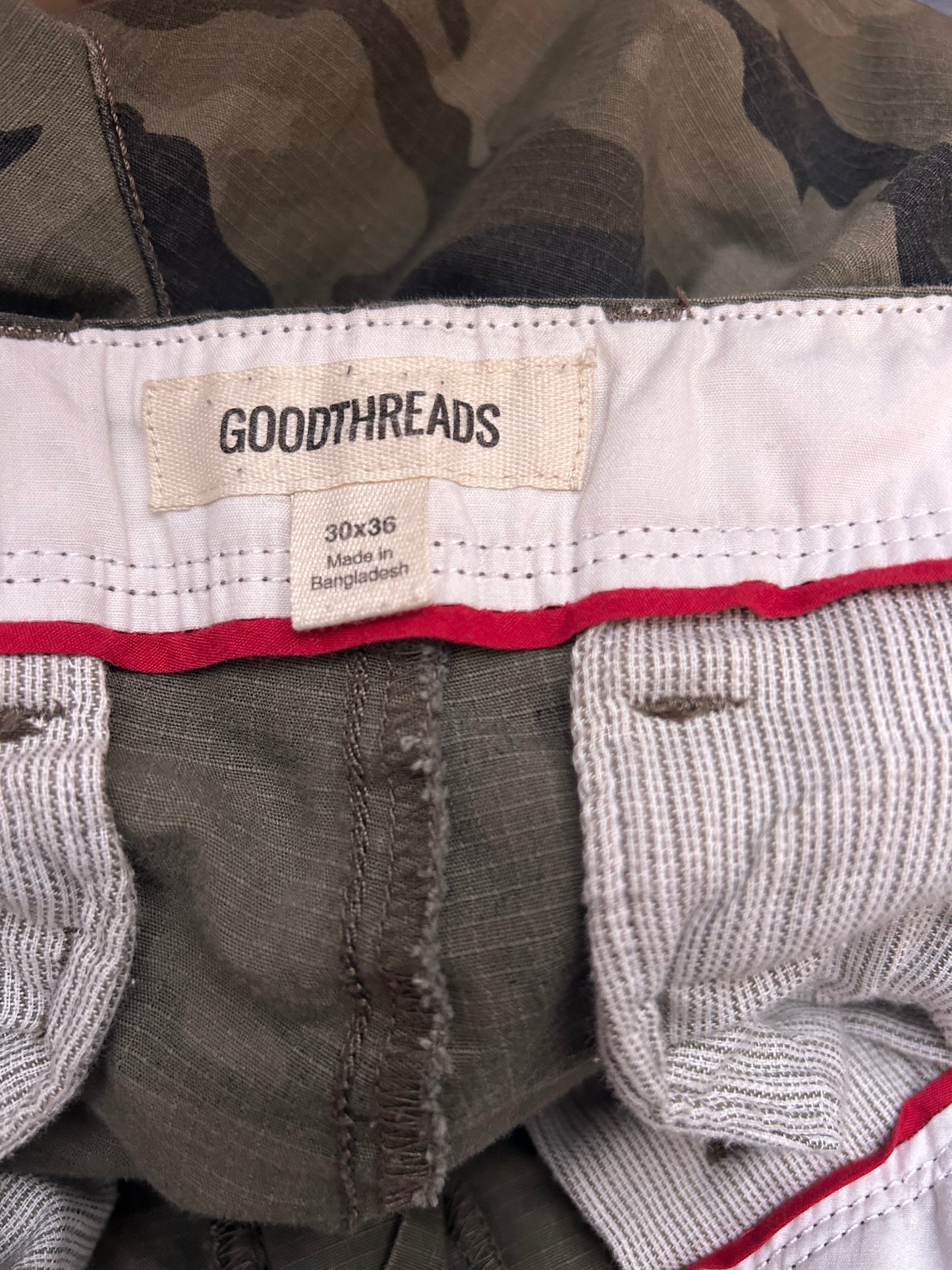 GoodThreads Camo Cargos 30 x 36
