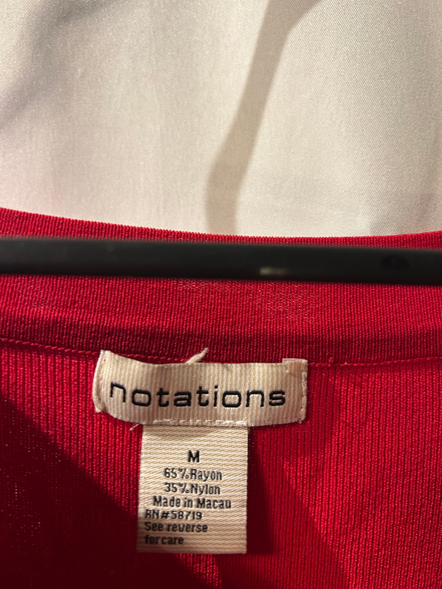 Notations Red Top M