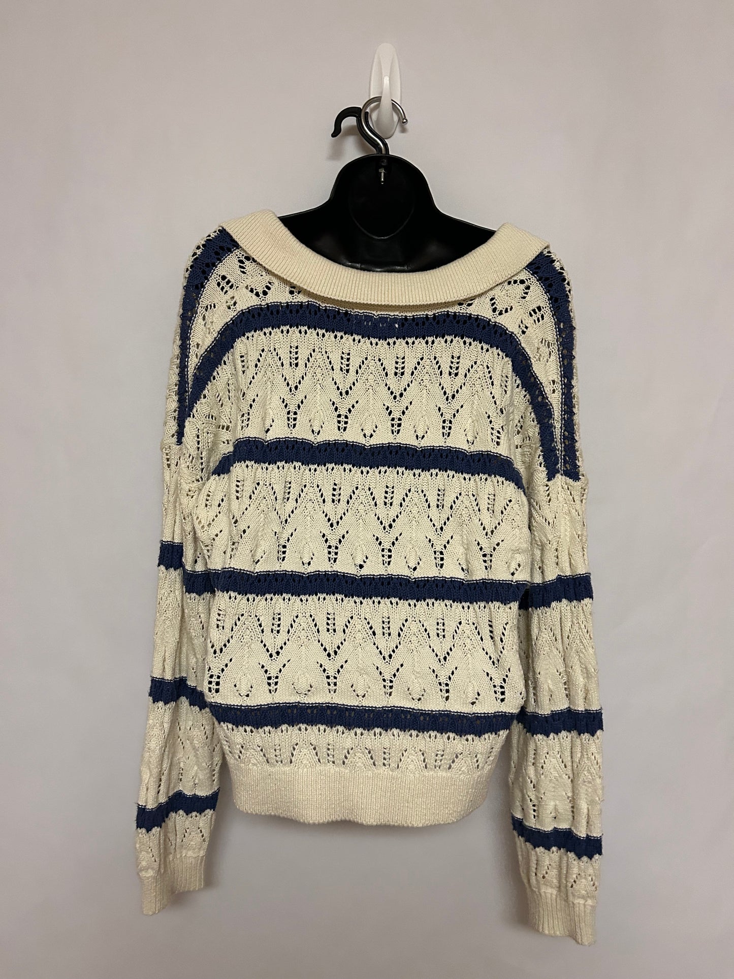 Universal Thread Sweater M