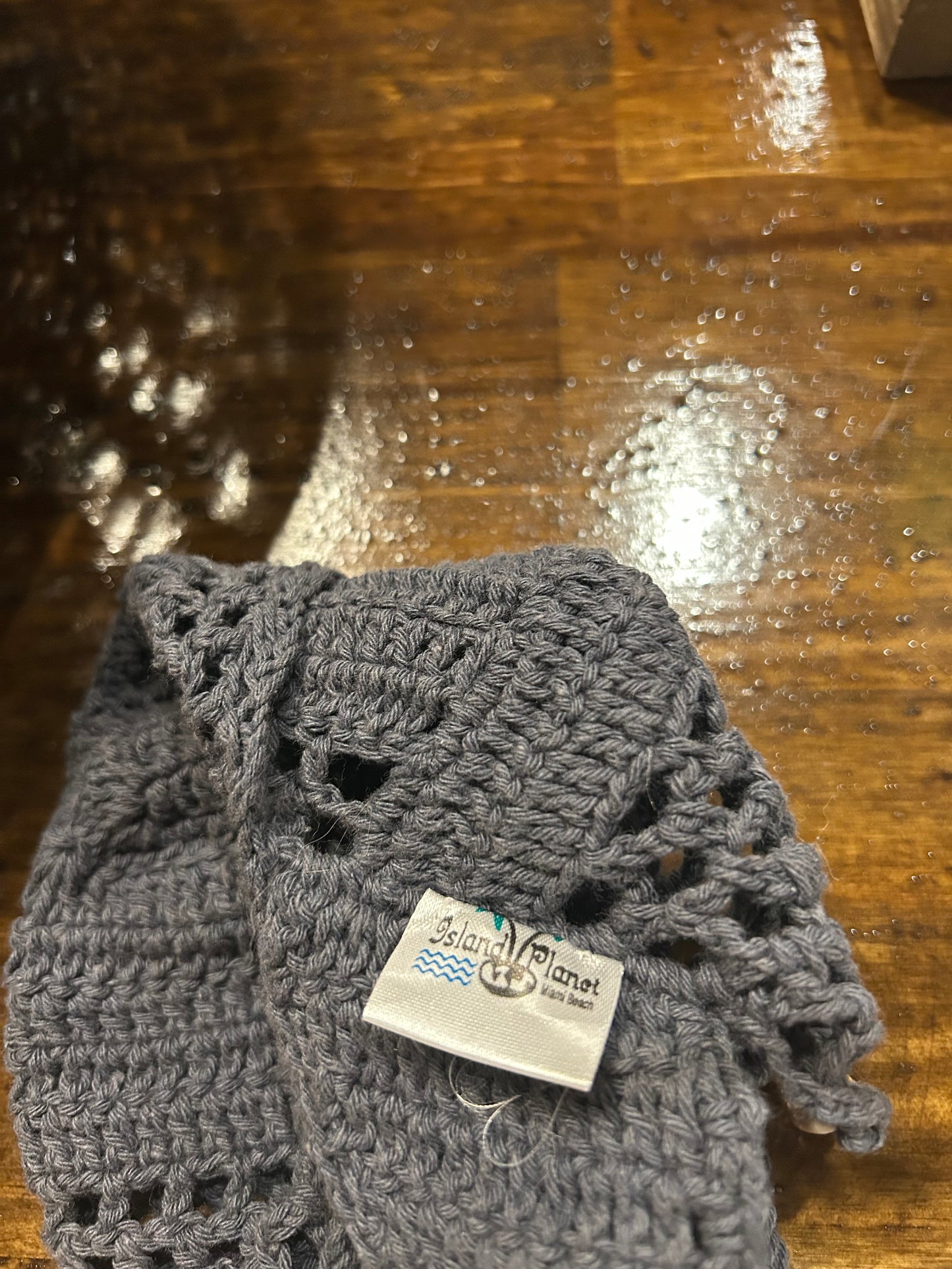 Island Planet Crochet Shell Top M