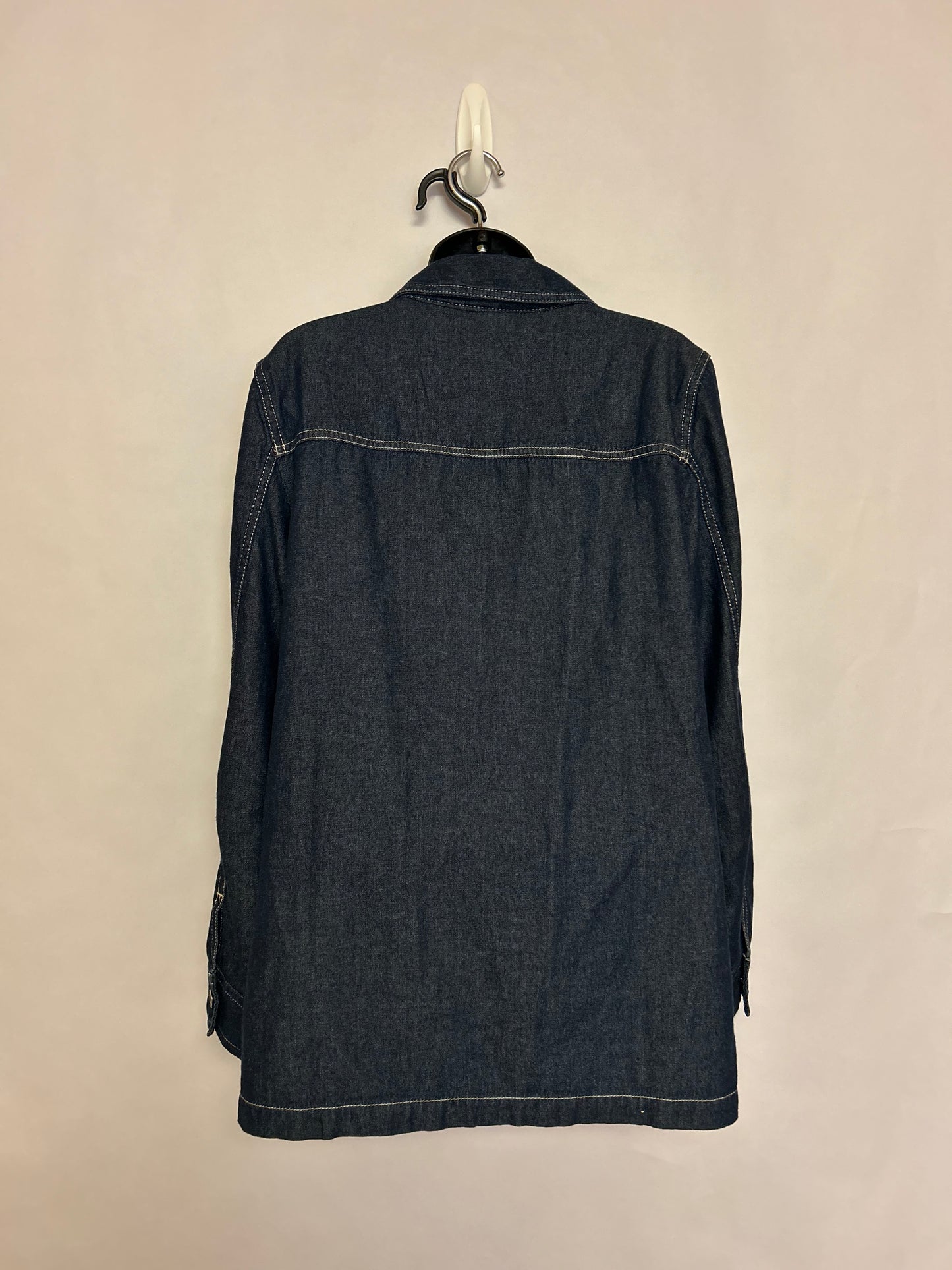 Appleseed’s Denim Button Up M