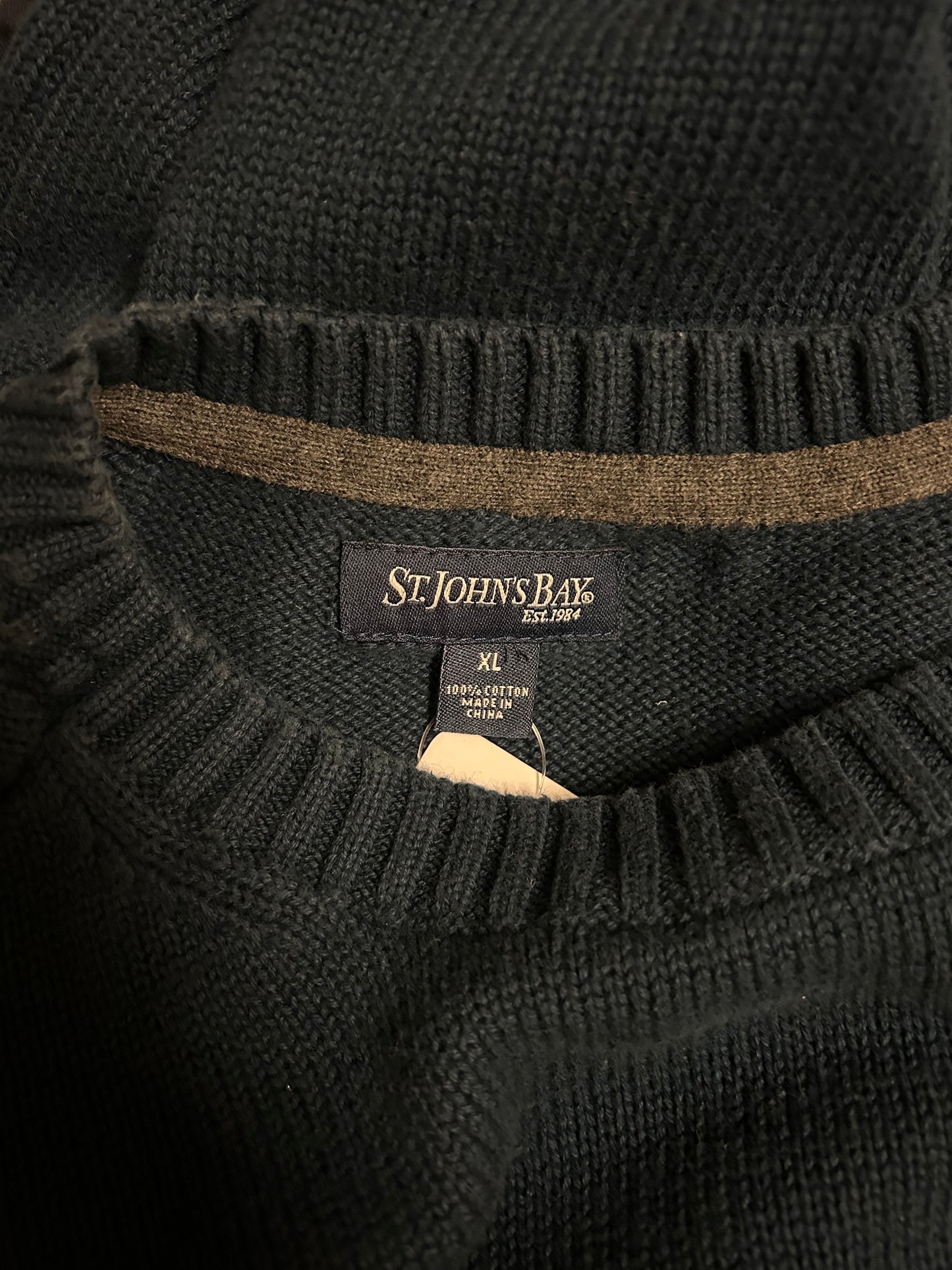 St. John’s Bay Sweater XL