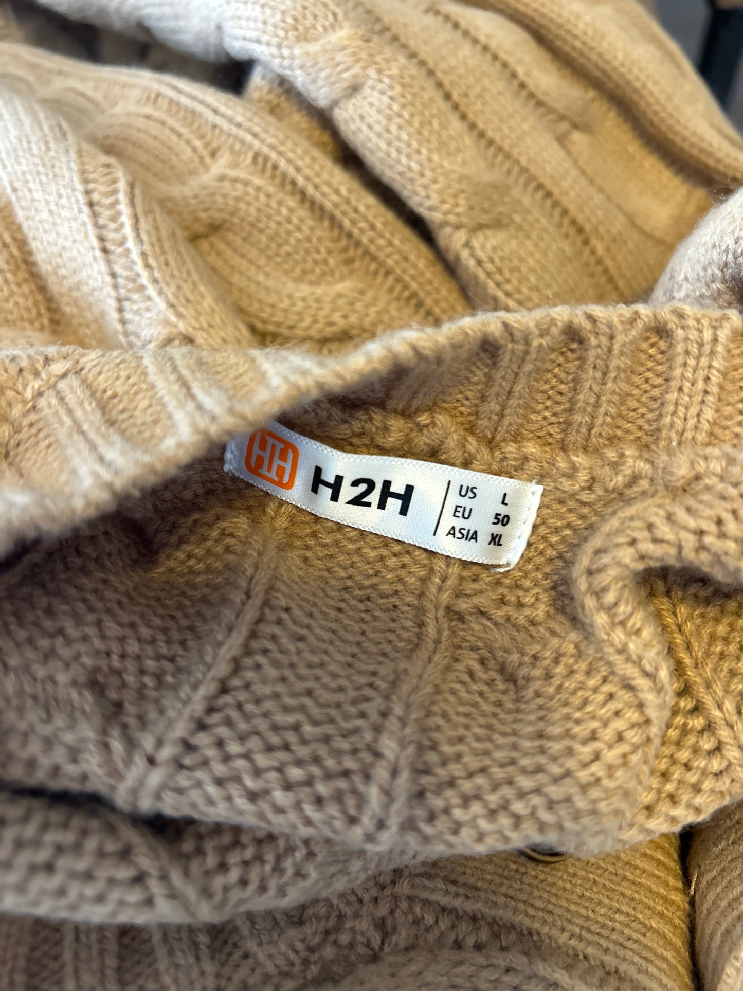 H2H Men’s Brown Cable Knit Button Up Sweater L