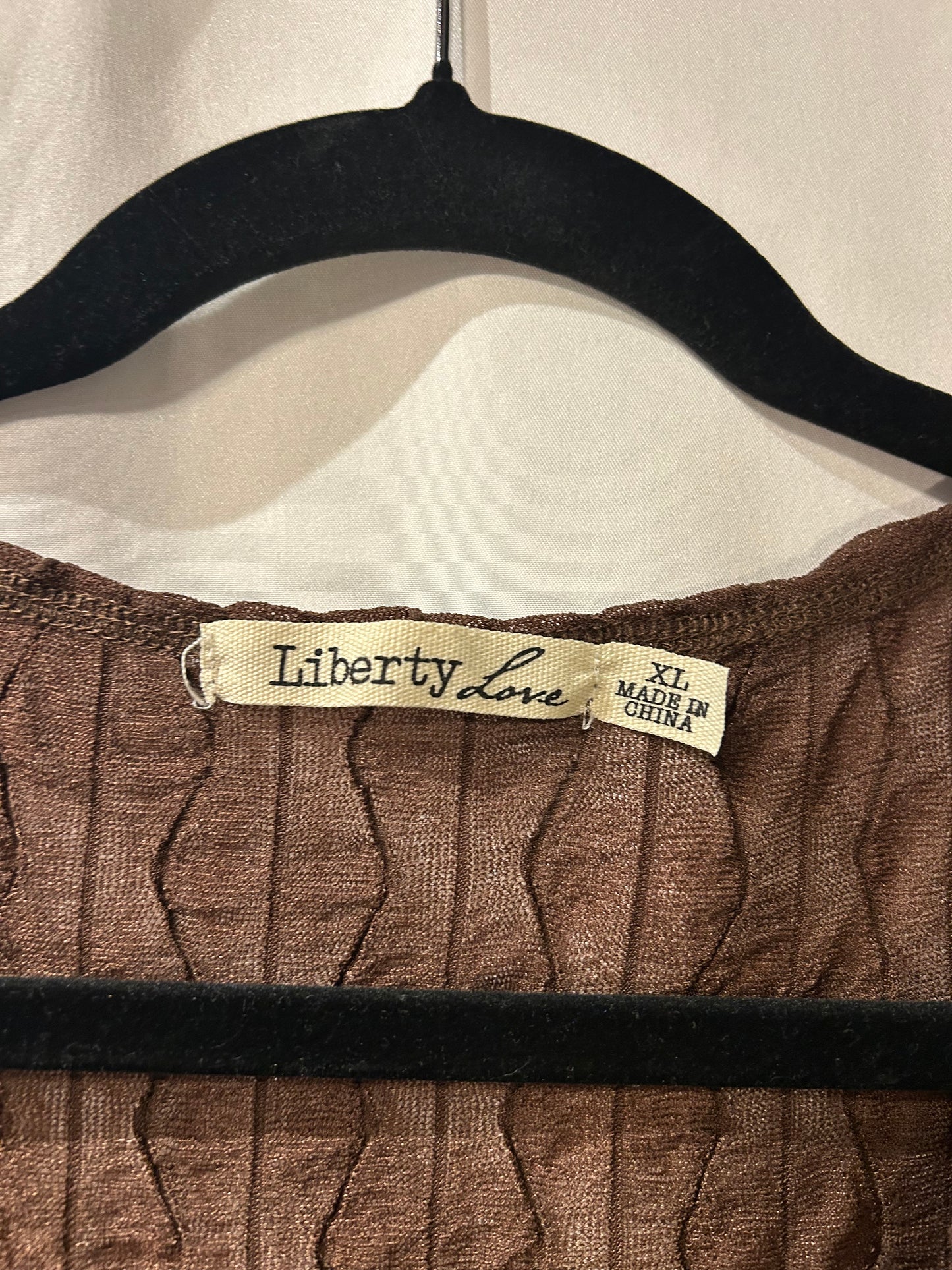 Liberty Love Brown Tie Top XL