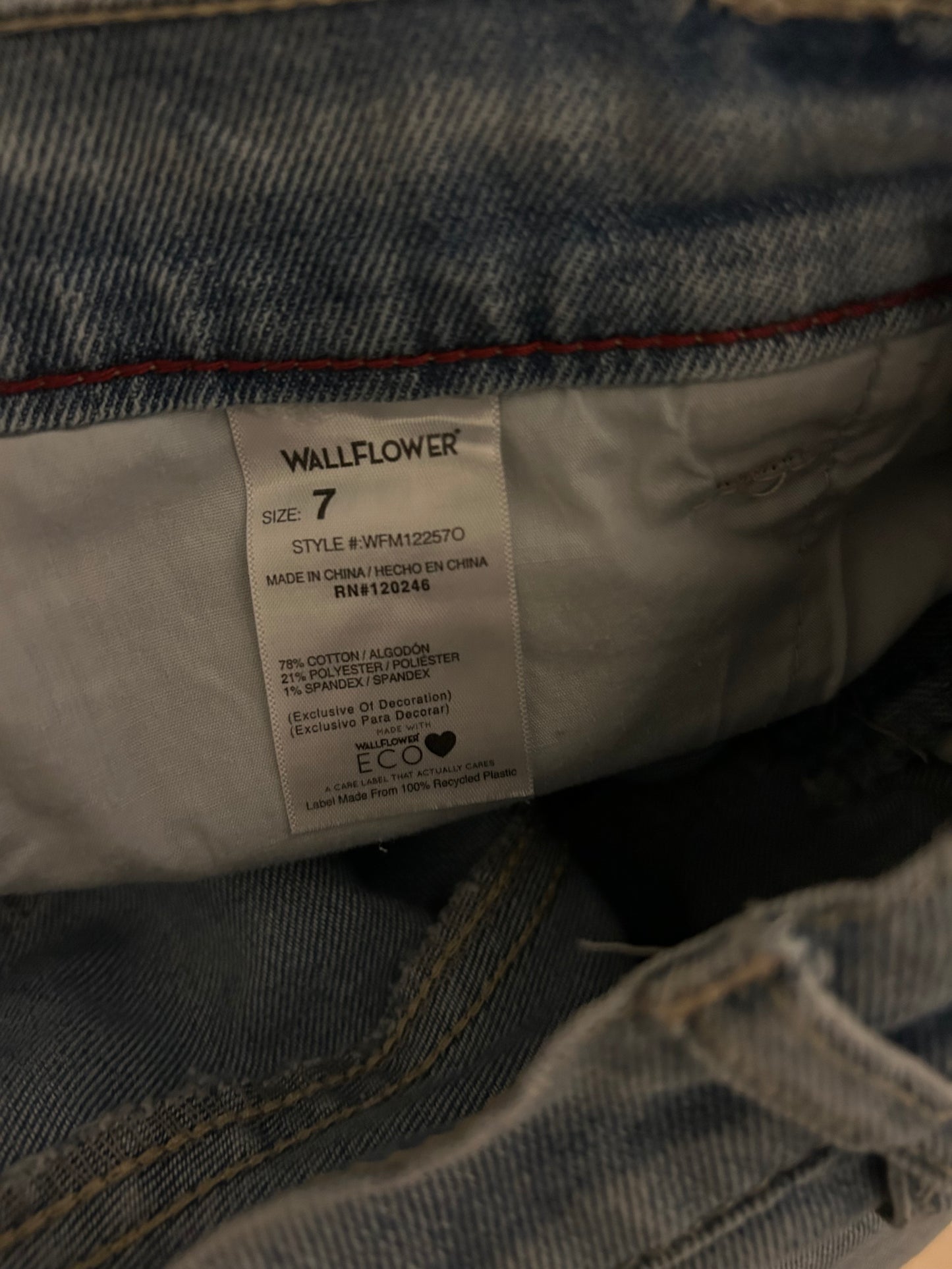 Wallflower Ripped Mom Jeans 7