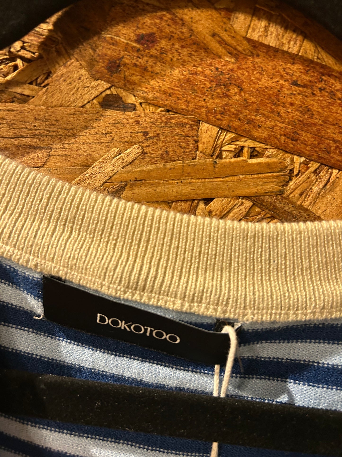 Dokotoo Striped T-Shirt M