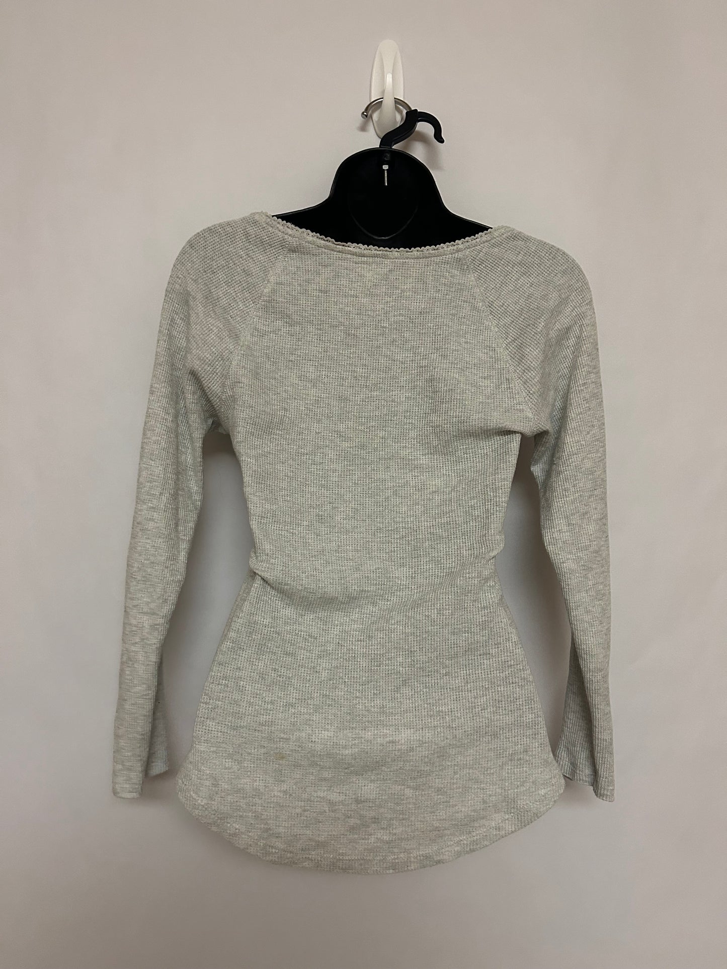 Old Navy Light Grey Long Sleeve M