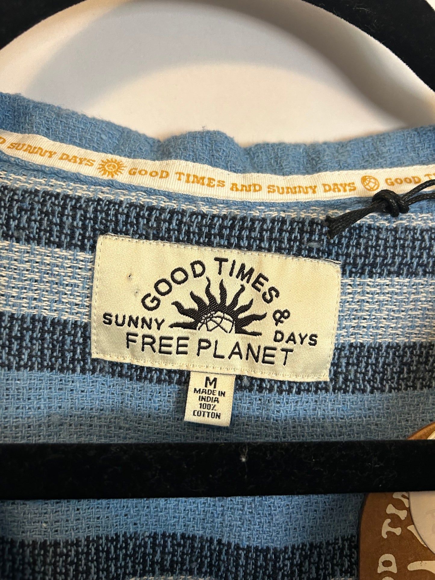 Free Planet Blue Striped Button Up M