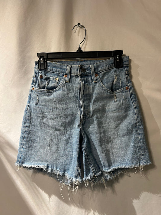Levi Frayed Shorts 26