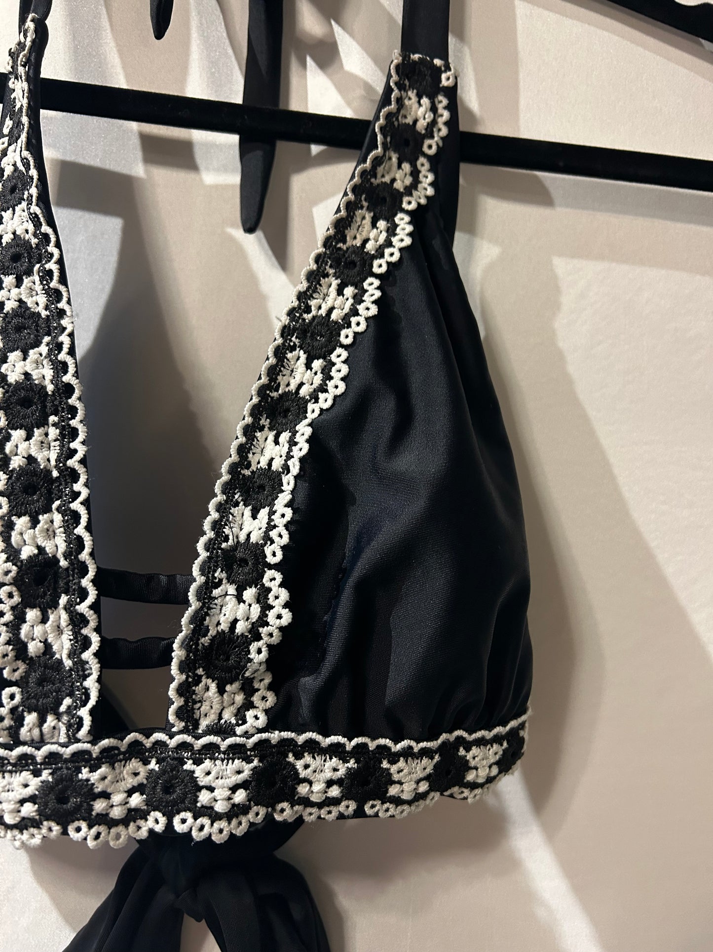 Kona Sol Black Crochet Bikini Top D/DD
