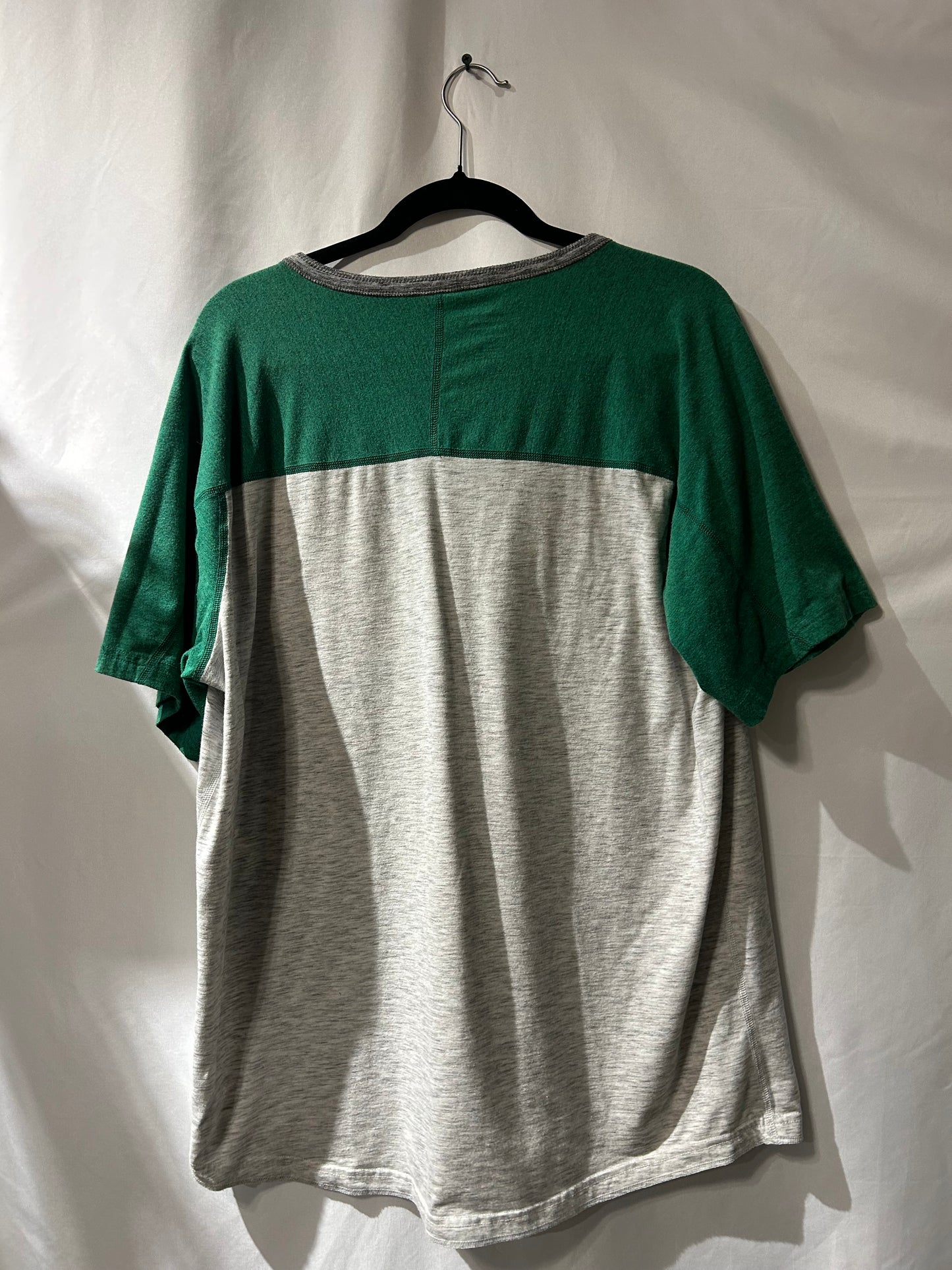 American Eagle Green & Grey T-Shirt L