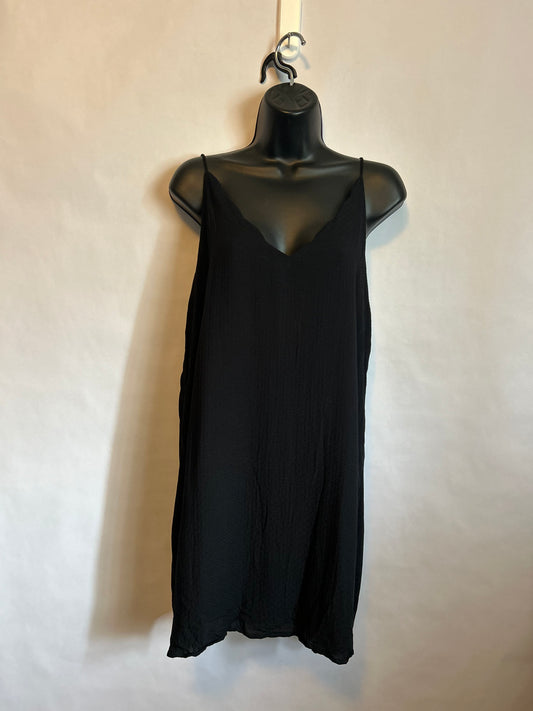 Ivy & Main Black Dress L