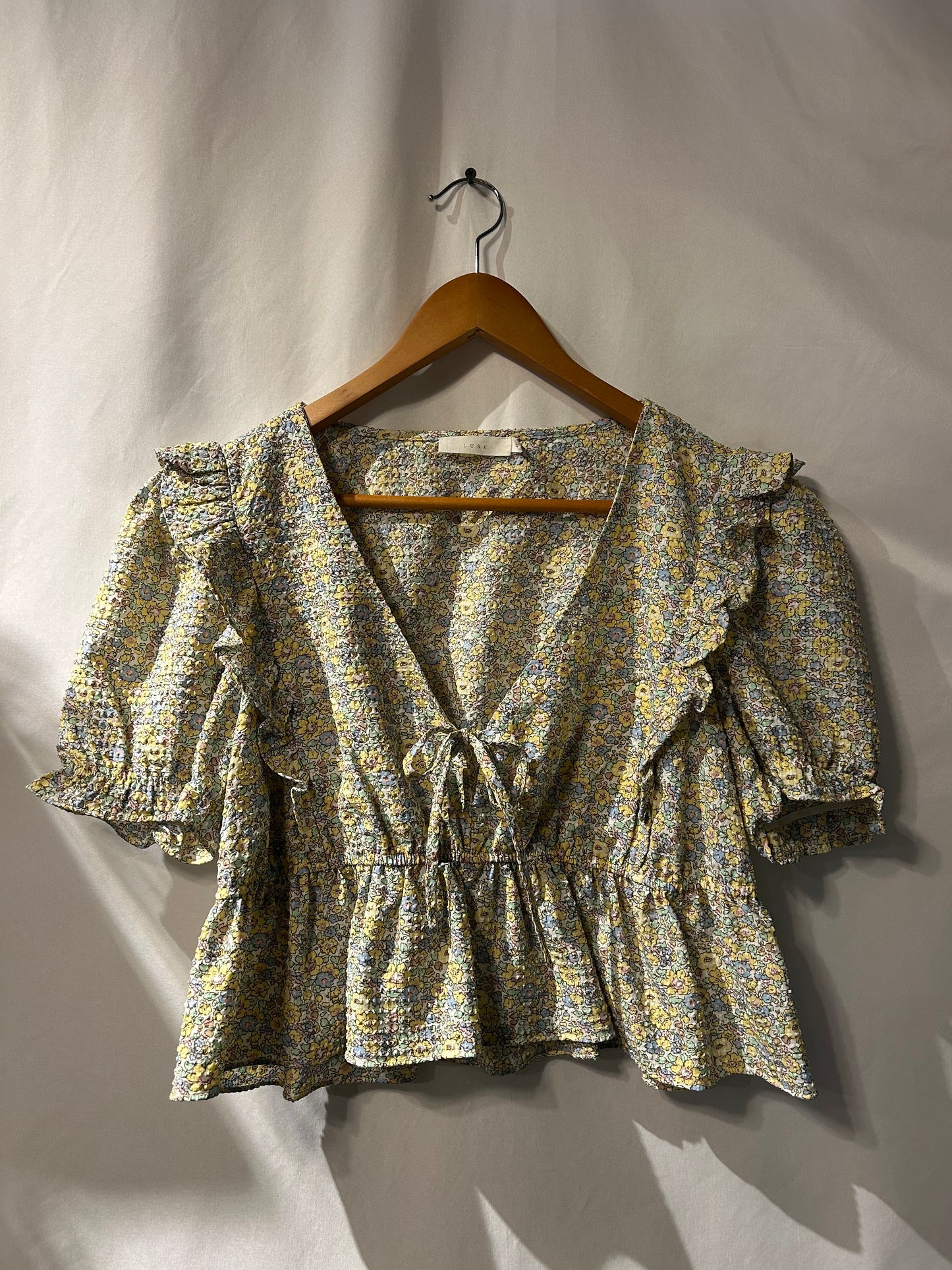 Lush Floral Top L
