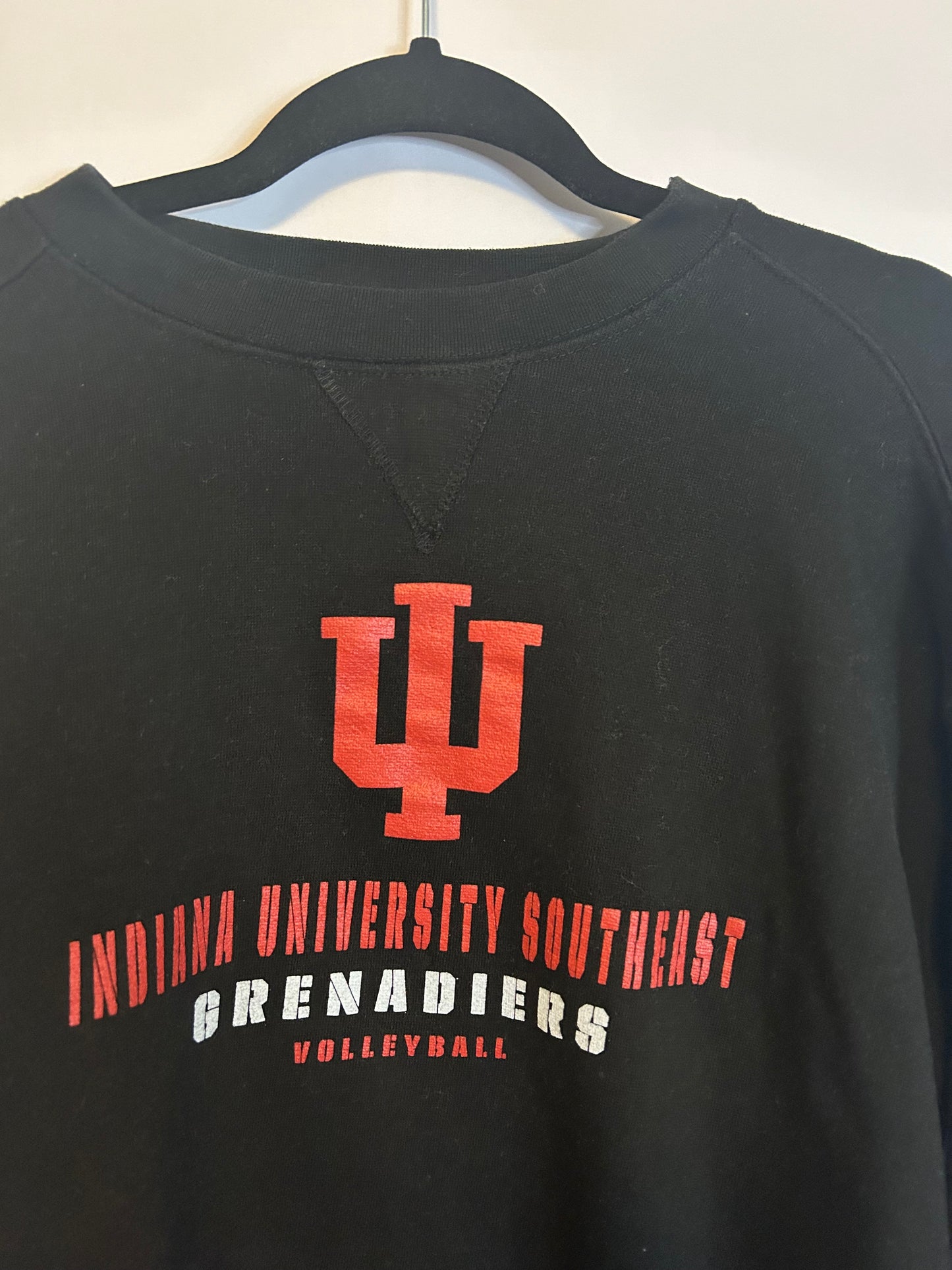 IUS Black Sweatshirt L