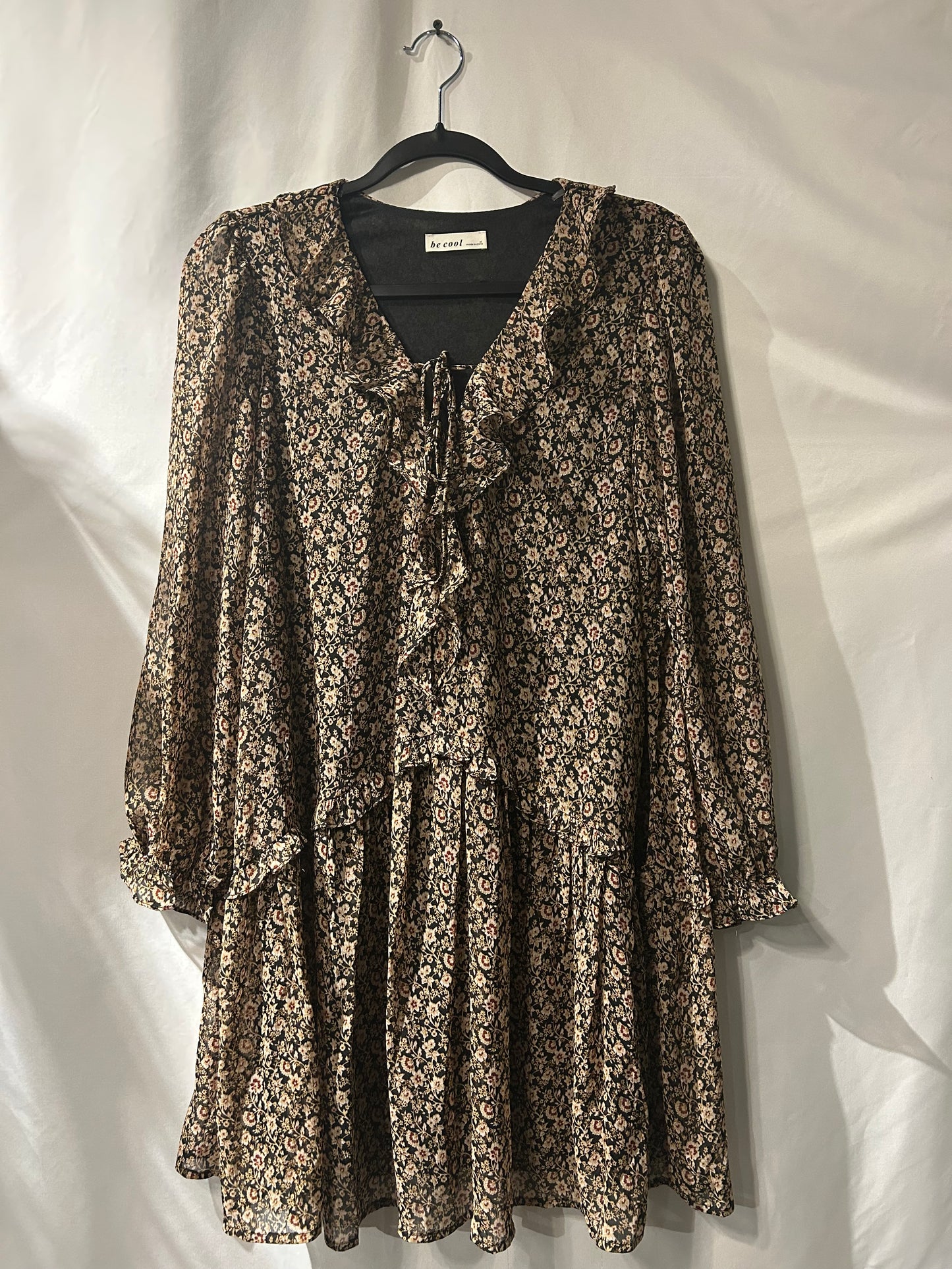 be cool Dress M