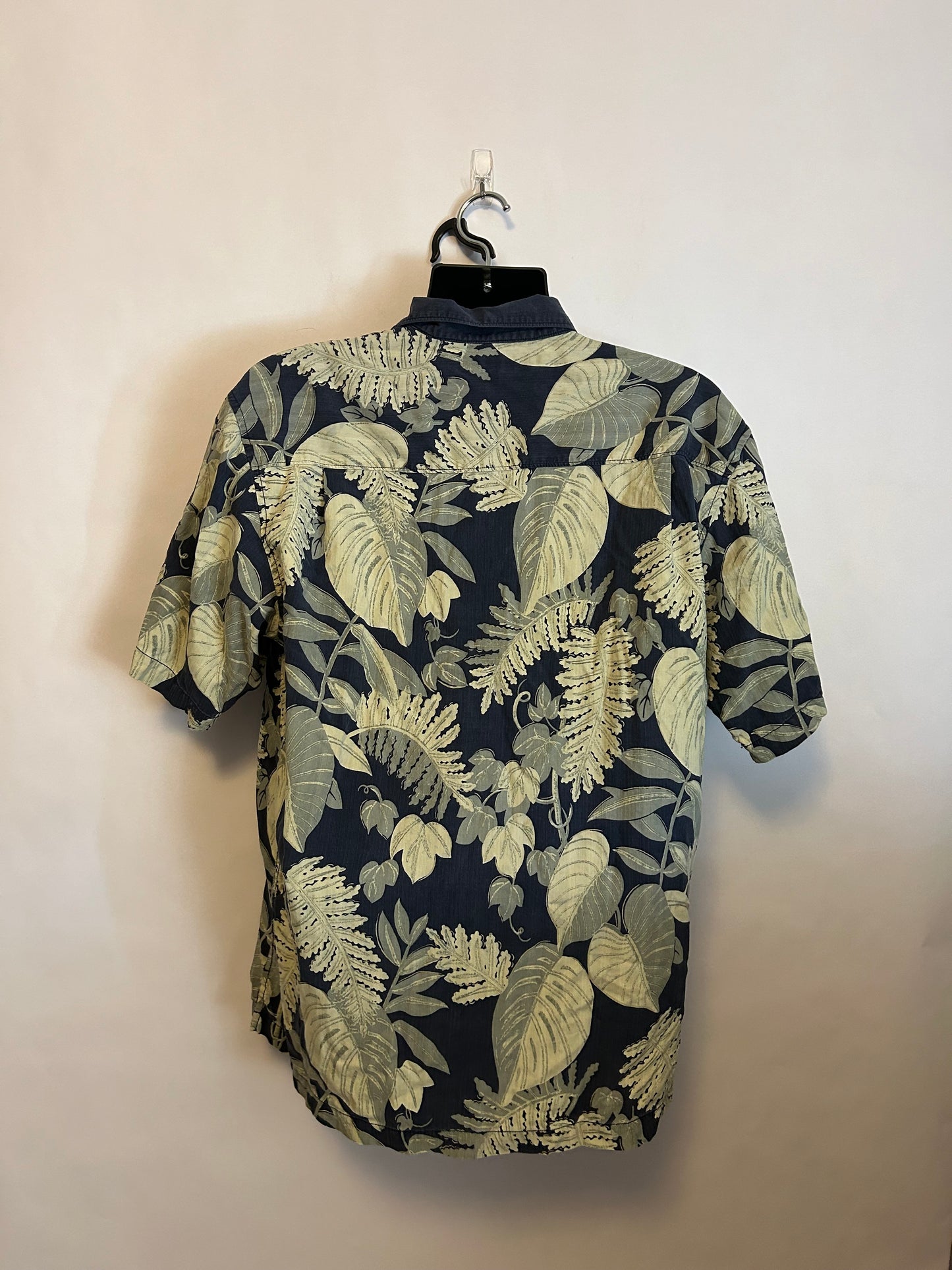 Tommy Bahama Button Up L