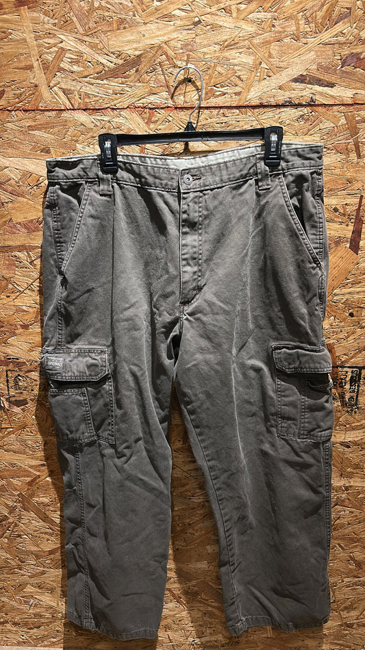 Wrangler Cargos 38 x 30