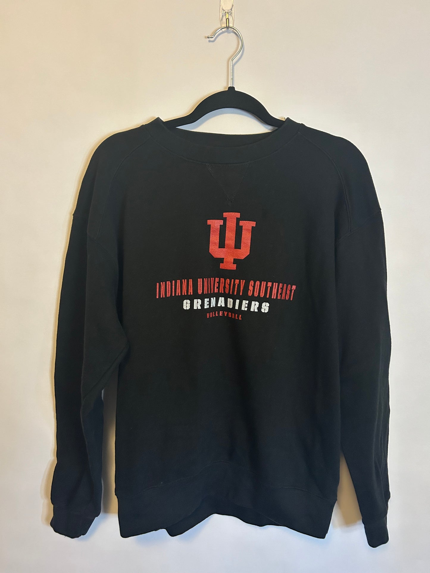 IUS Black Sweatshirt L