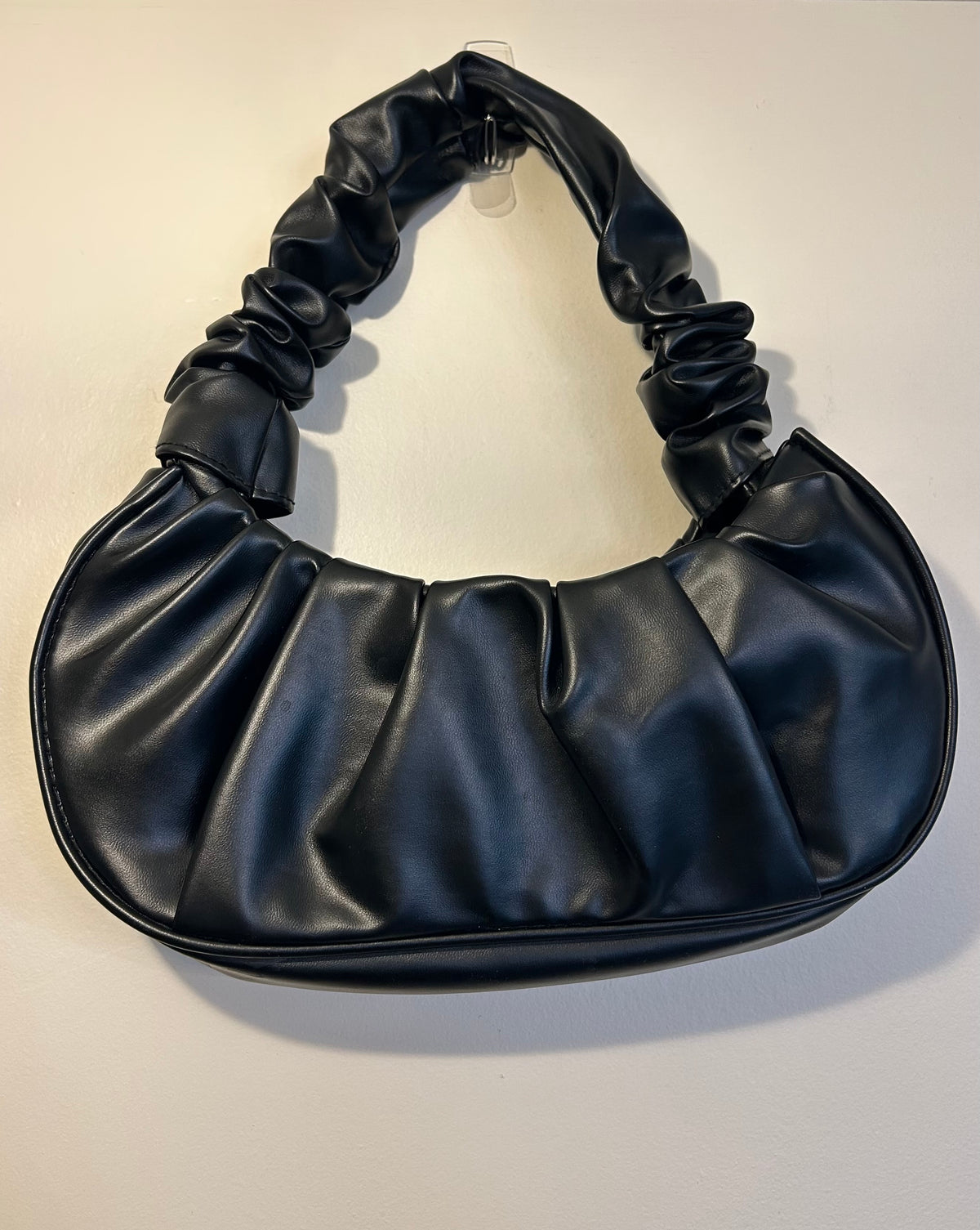 Y2K Black Faux-Leather Ruched Shoulder Bag