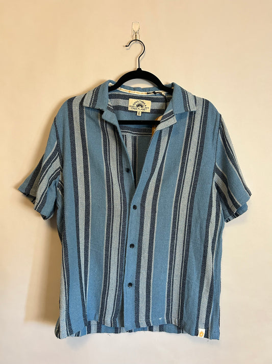 Free Planet Blue Striped Button Up M