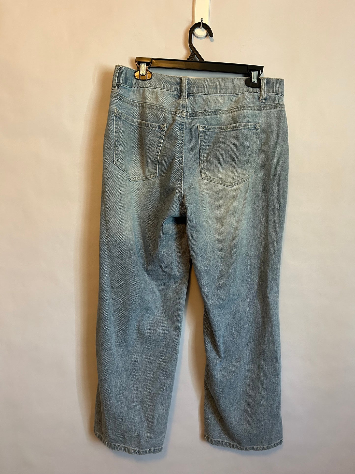 Wallflower Ripped Jeans 7