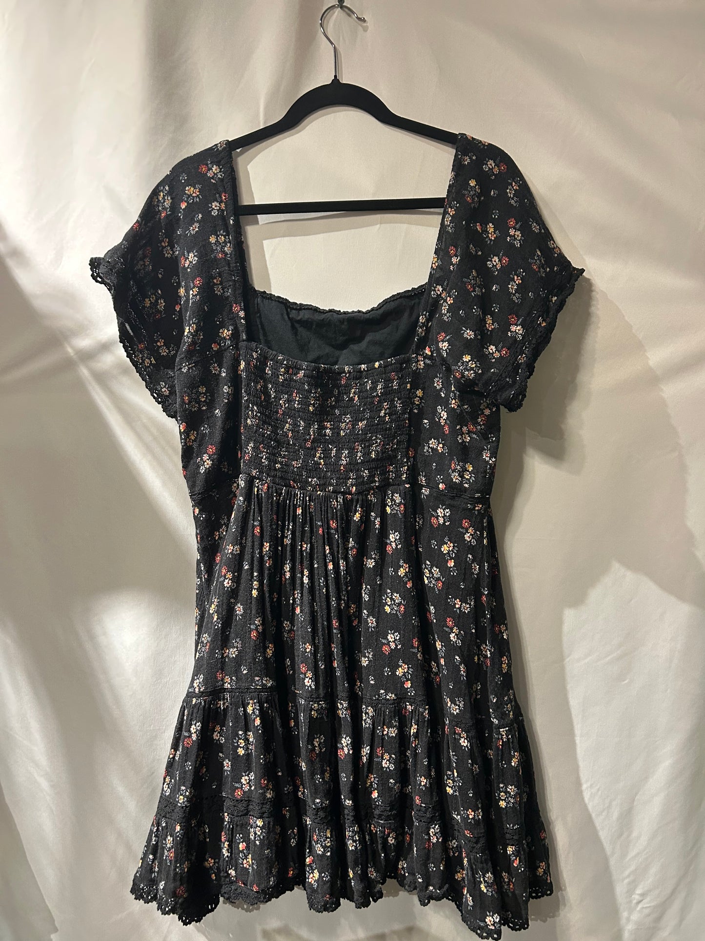American Eagle Black Floral Dress XL