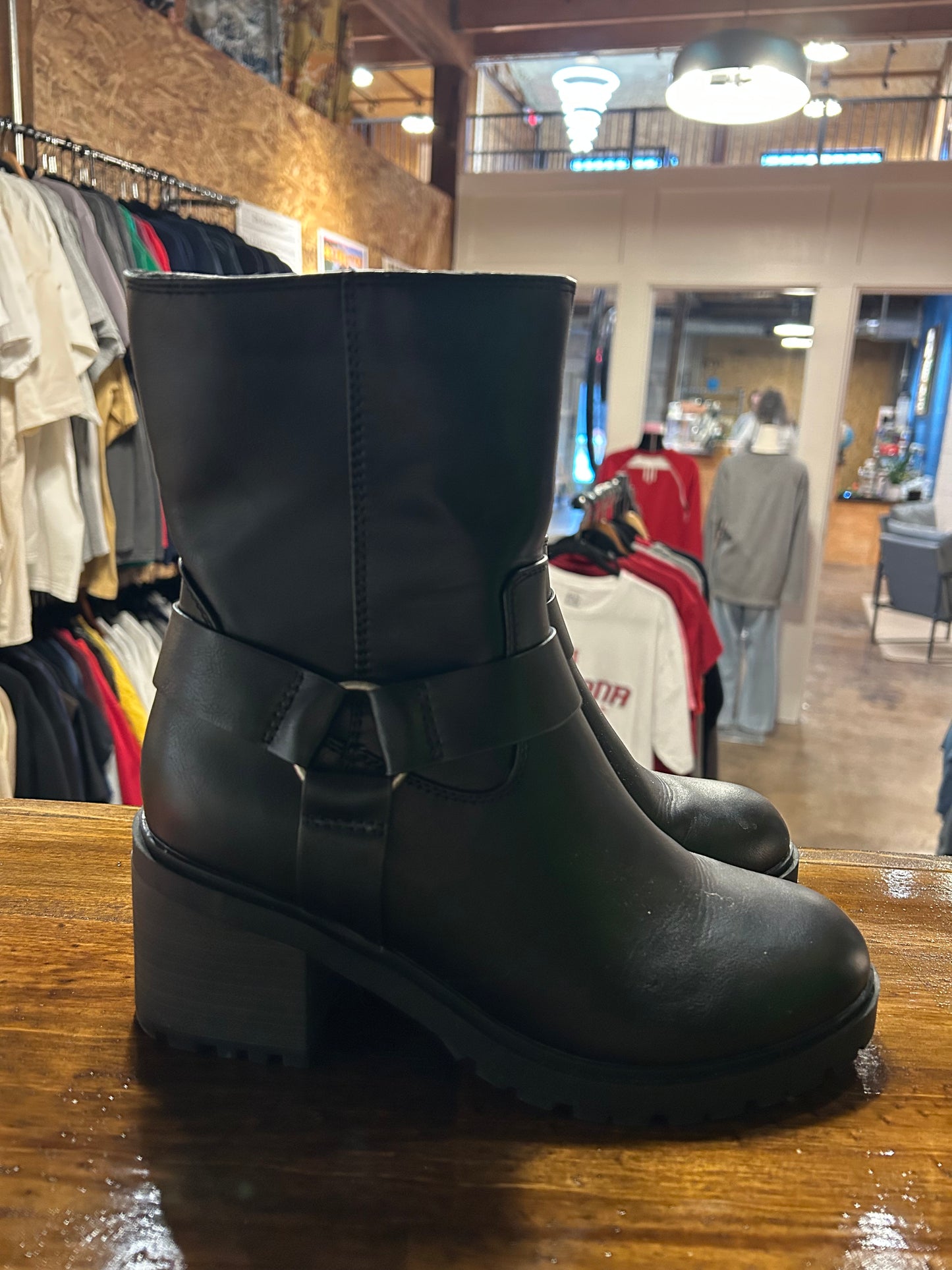 Women’s Black Boots 8.5