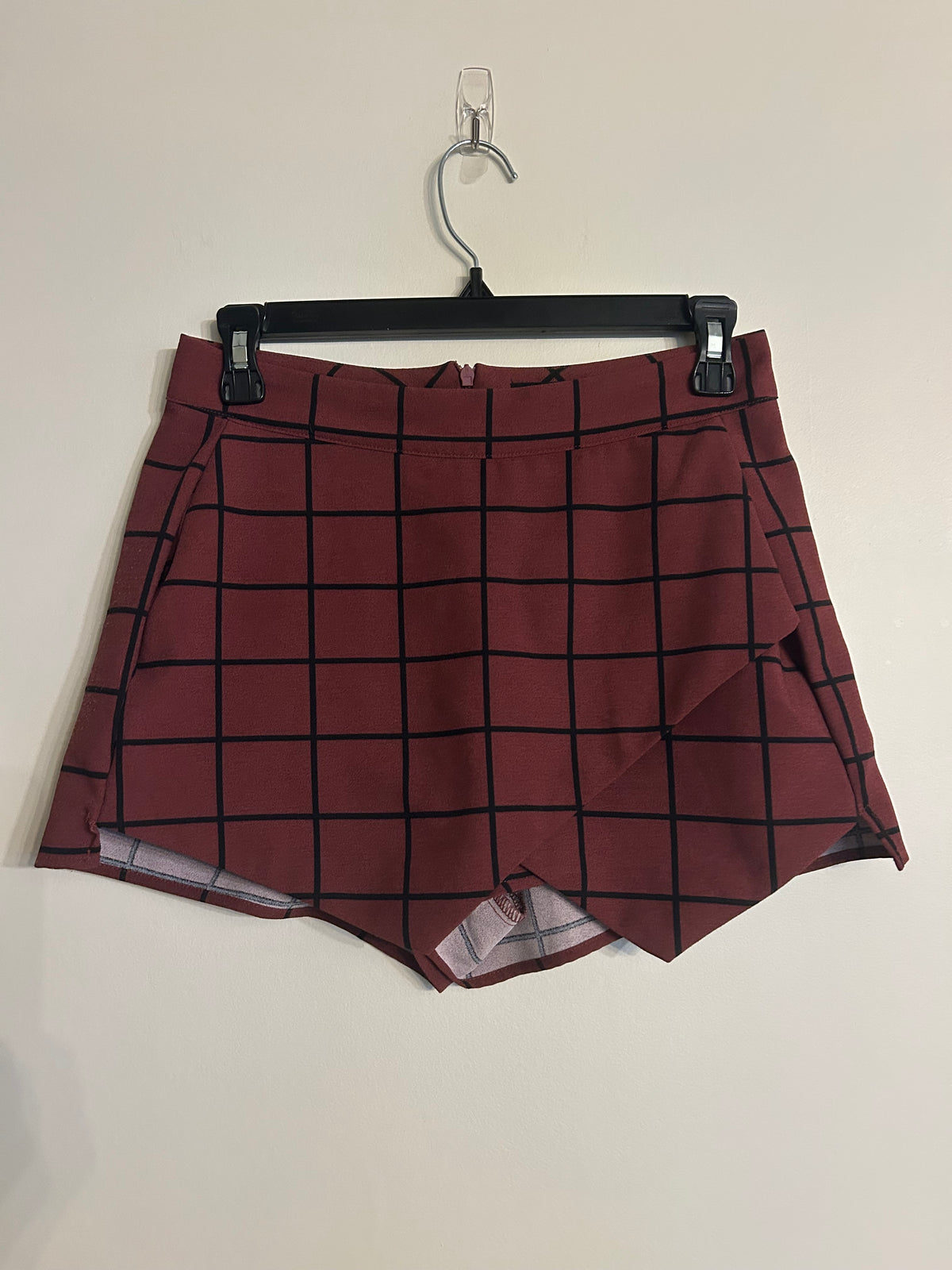 Mine Red and Black Skort S