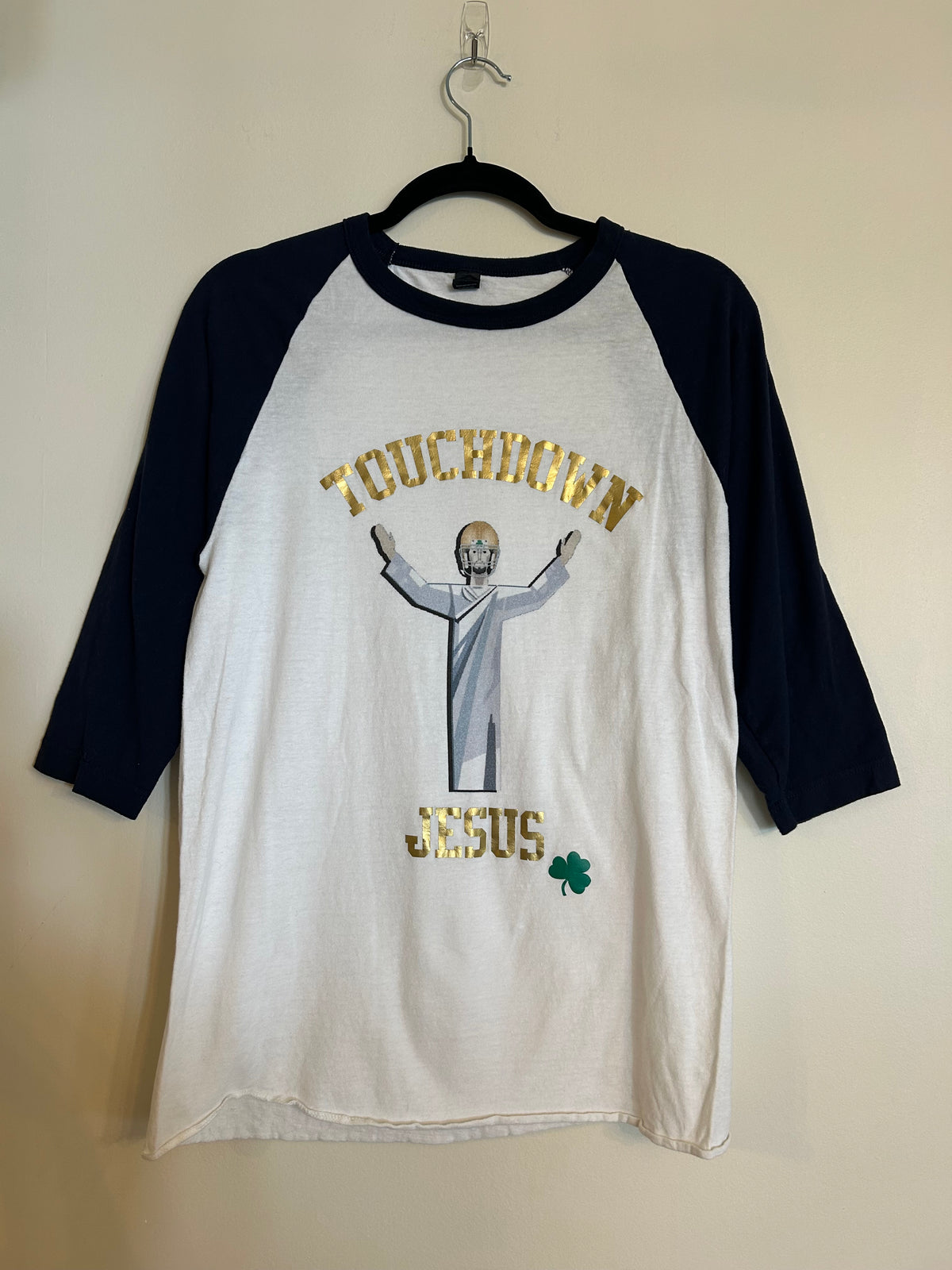 Touchdown Jesus ND Raglan Shirt S