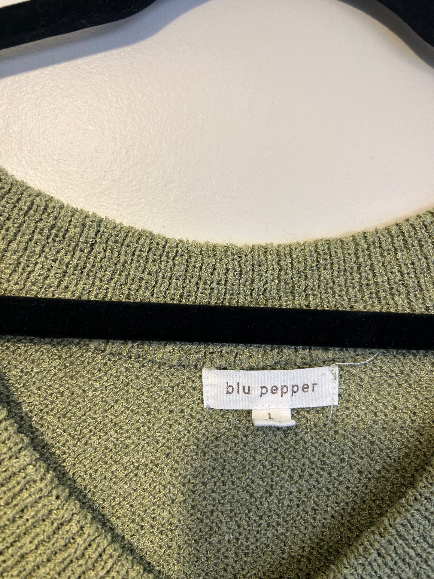 Blu Pepper Sage Green Sweater Shirt L