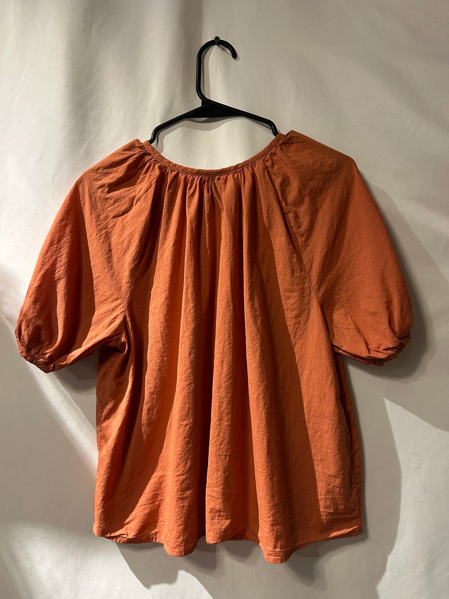 Universal Threads Button Up Top S