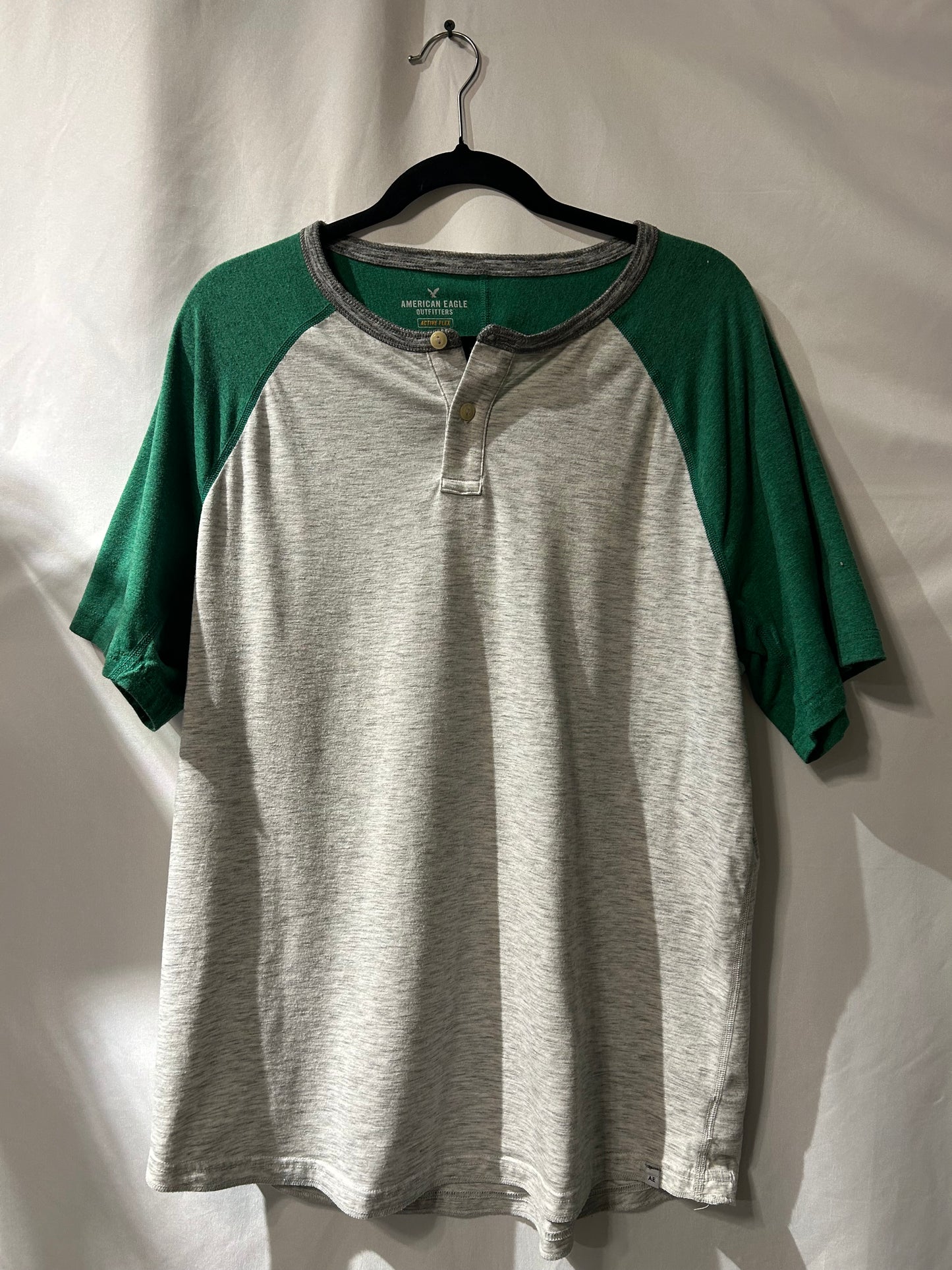 American Eagle Green & Grey T-Shirt L