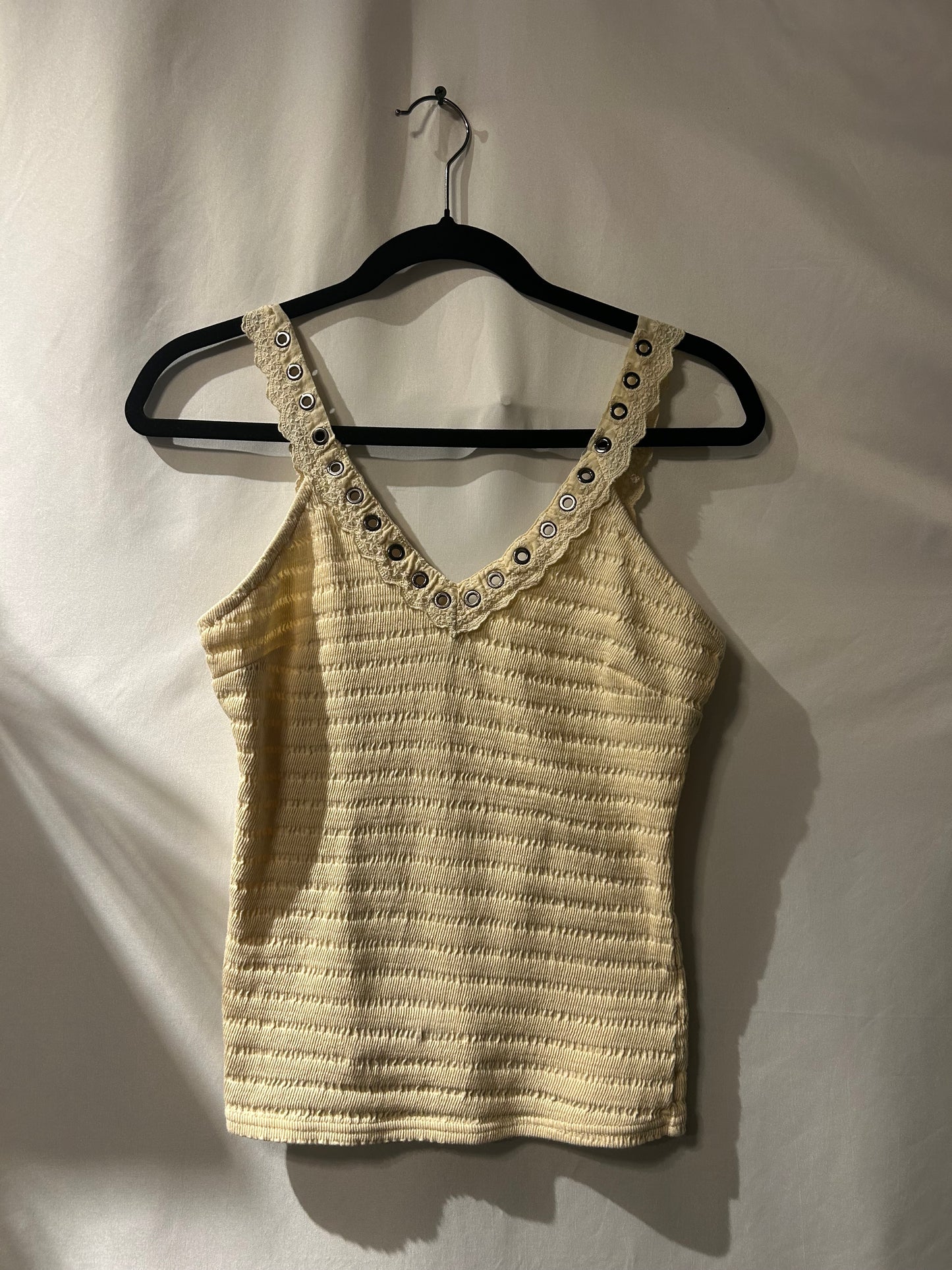 Gimmick Grommet Tank M