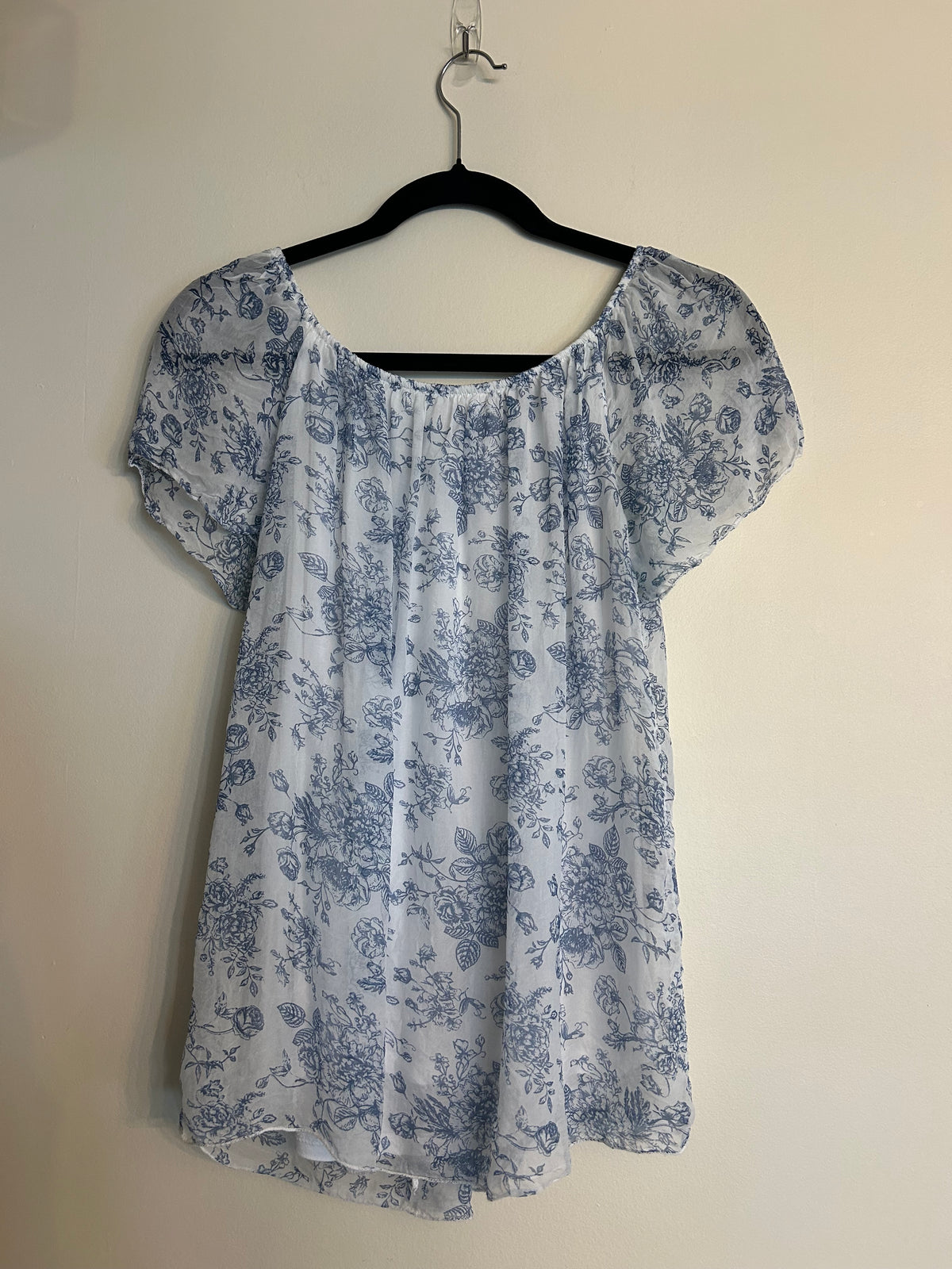 Luisa Ricci Light Blue and White Floral Flowy Top S