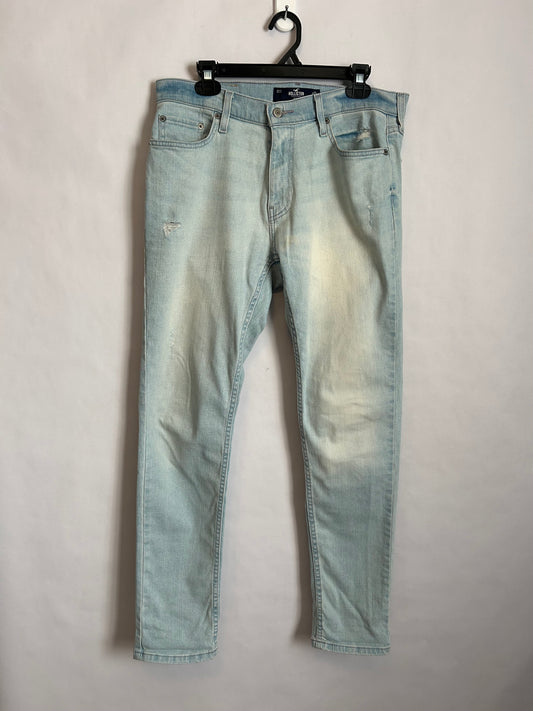 Hollister Light Wash Jeans 33 x 32
