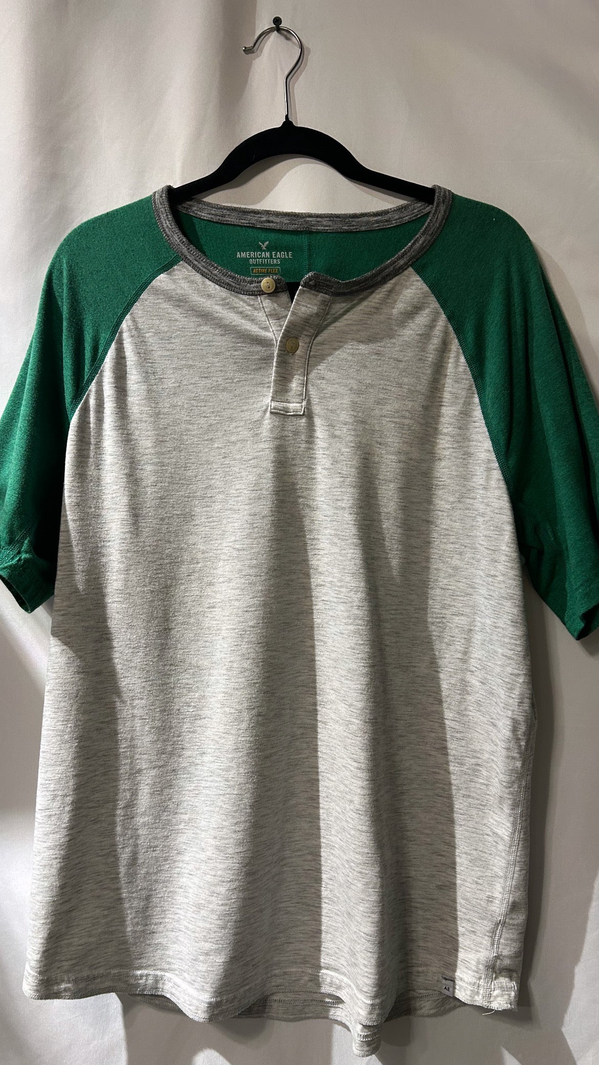 American Eagle Green & Grey T-Shirt L