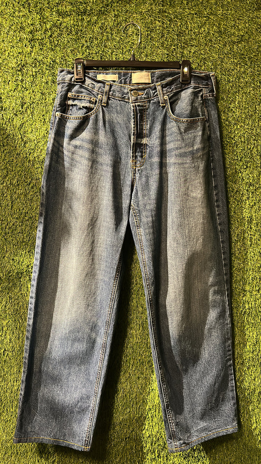 Universal Thread Jeans 10