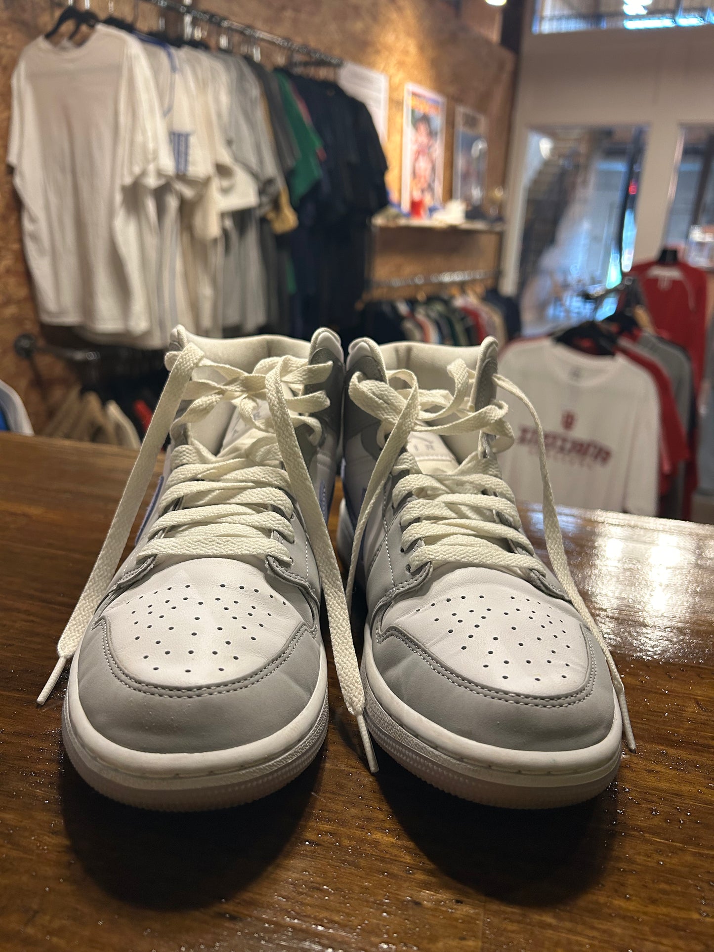 Nike Air Jordan 1 Mid Wolf Grey Aluminum 8