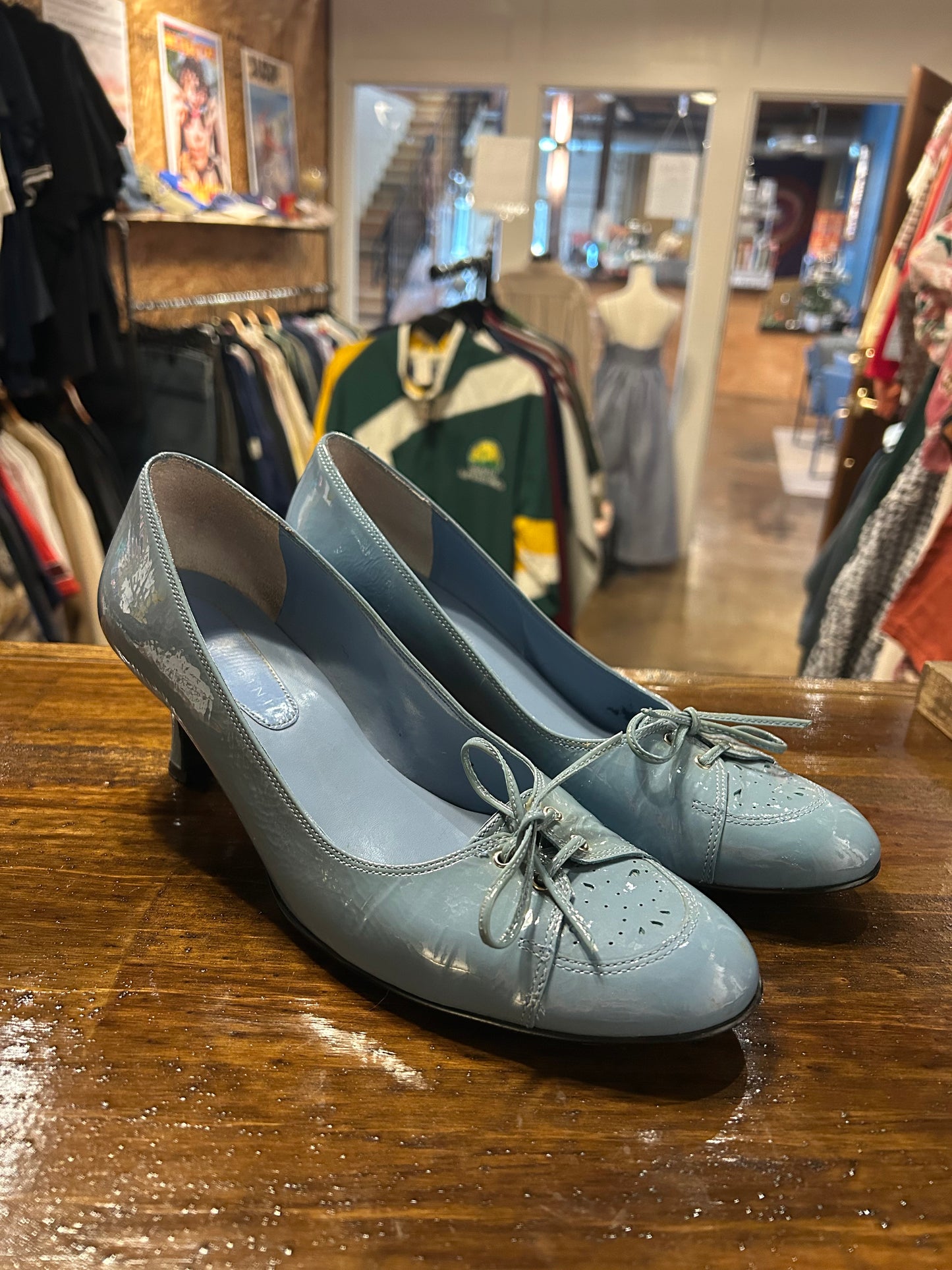 Gianni Bini Baby Blue Leather Kitten Heels with Bow Detailing