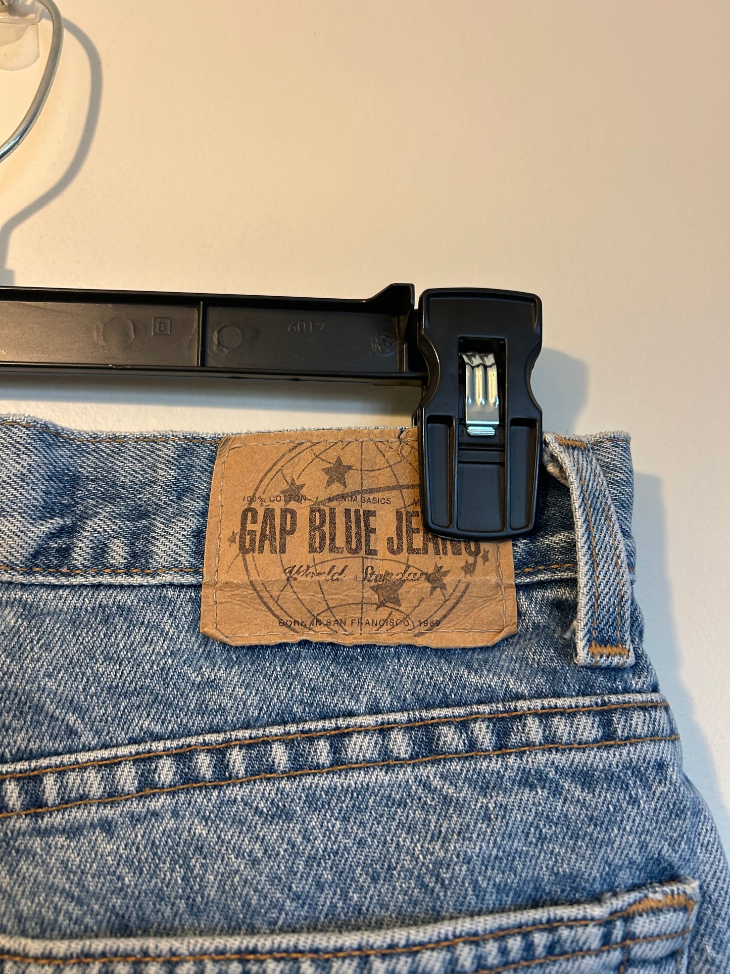 Vintage GAP Light Wash Jeans 28 x 28 (0-2)