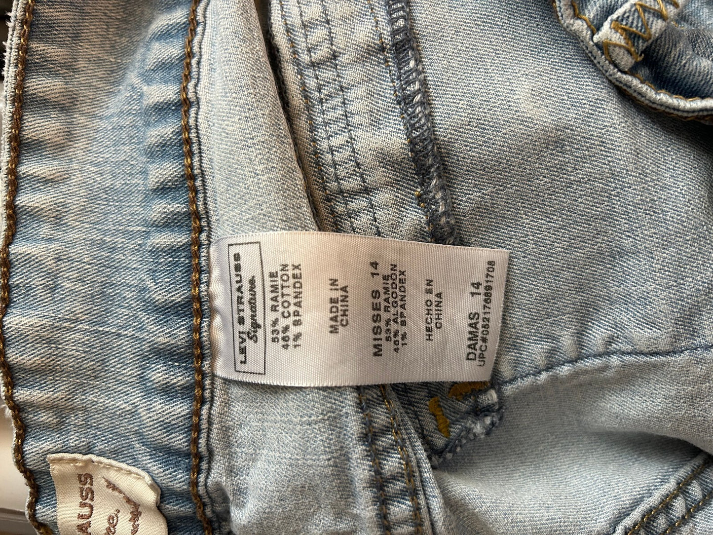 Levi Strauss Double-Button Denim Shorts 14