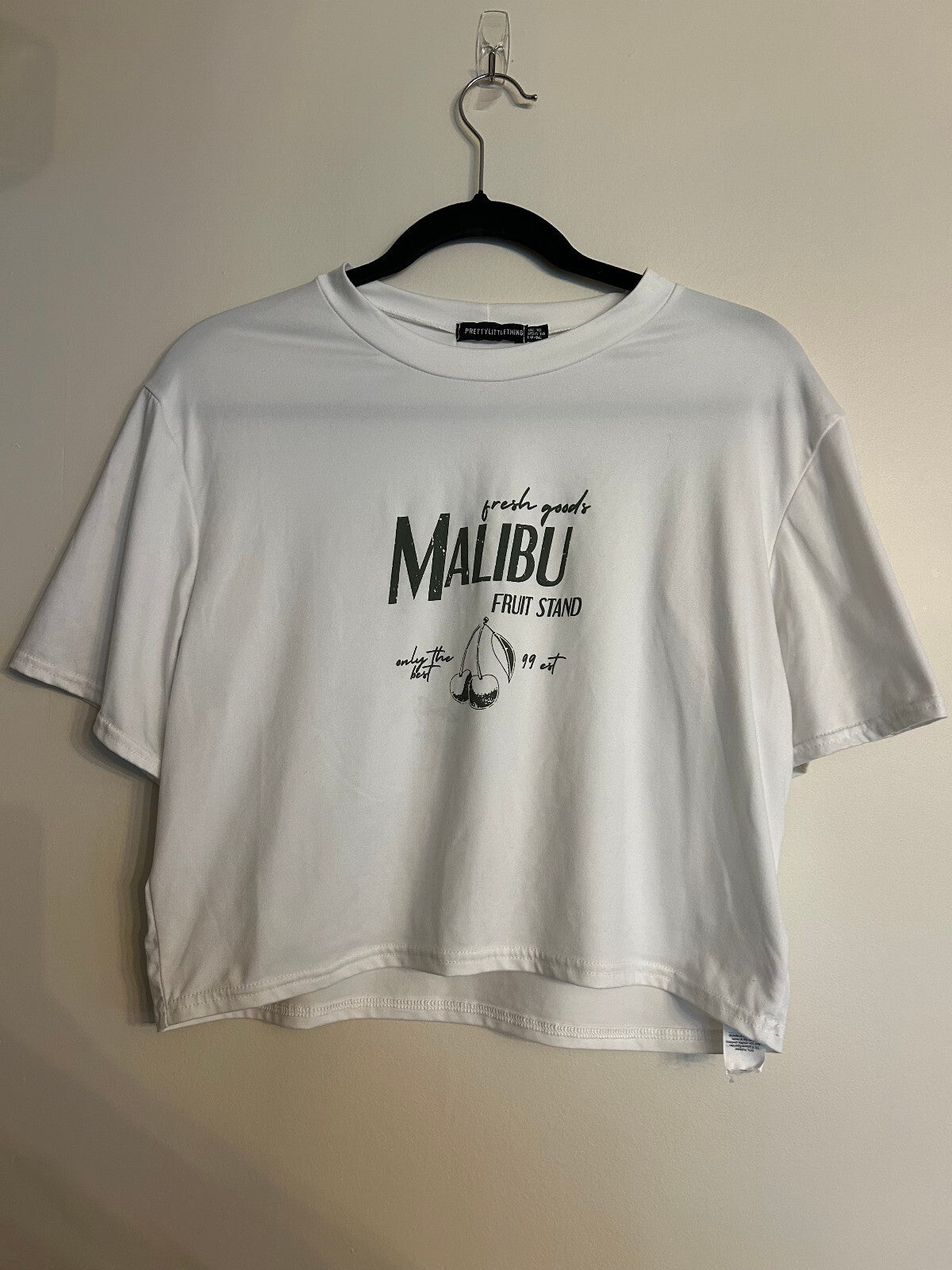 PrettyLittleThing Malibu Graphic T-Shirt 14